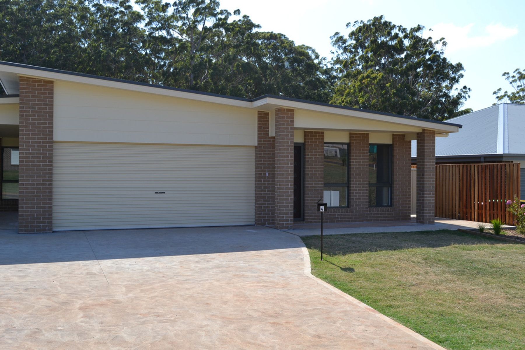4 Ferrous Close, Port Macquarie NSW 2444, Port Macquarie - Thumbnail 2