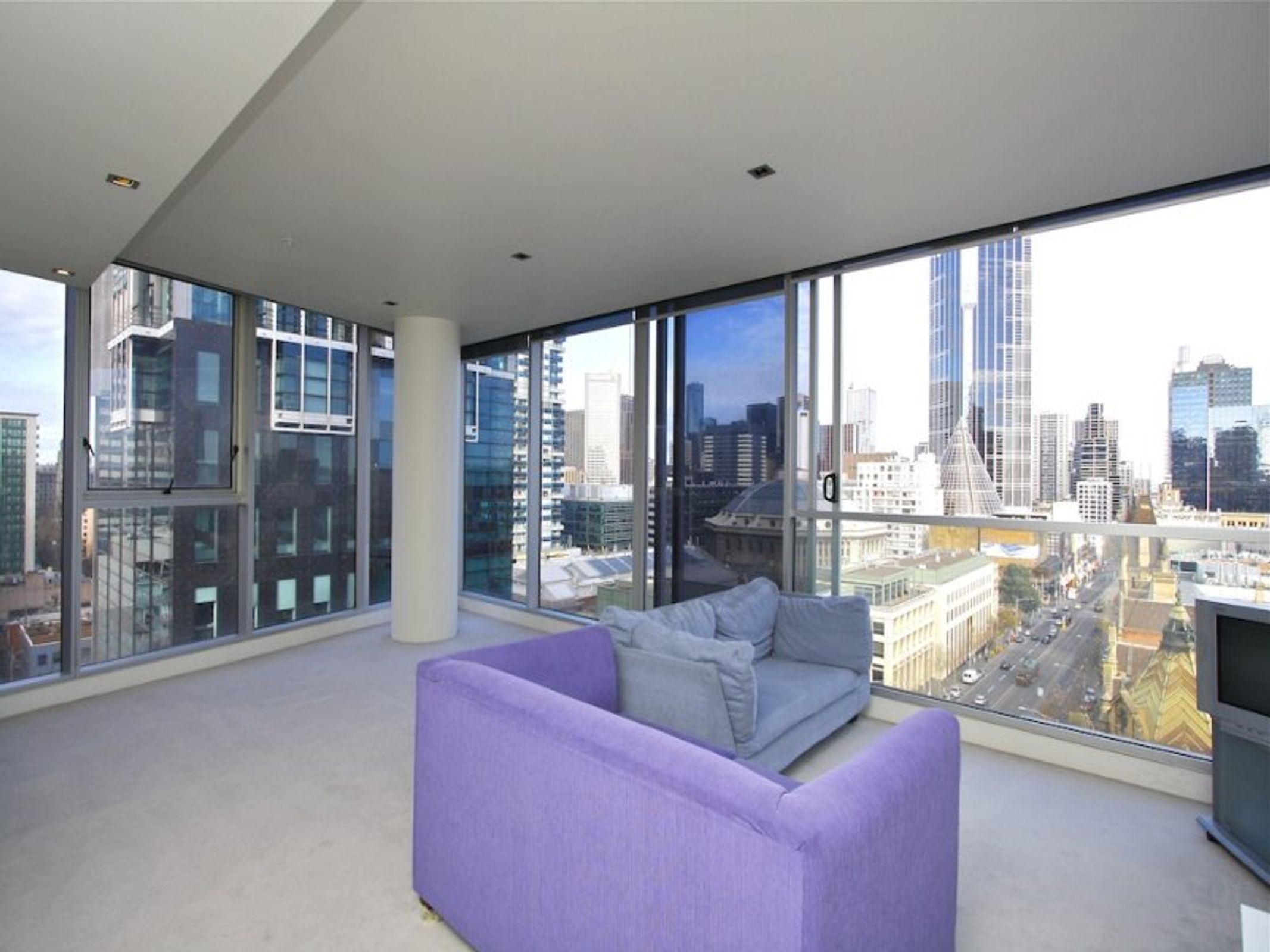 909/68 La Trobe Street, Melbourne - Thumbnail 4