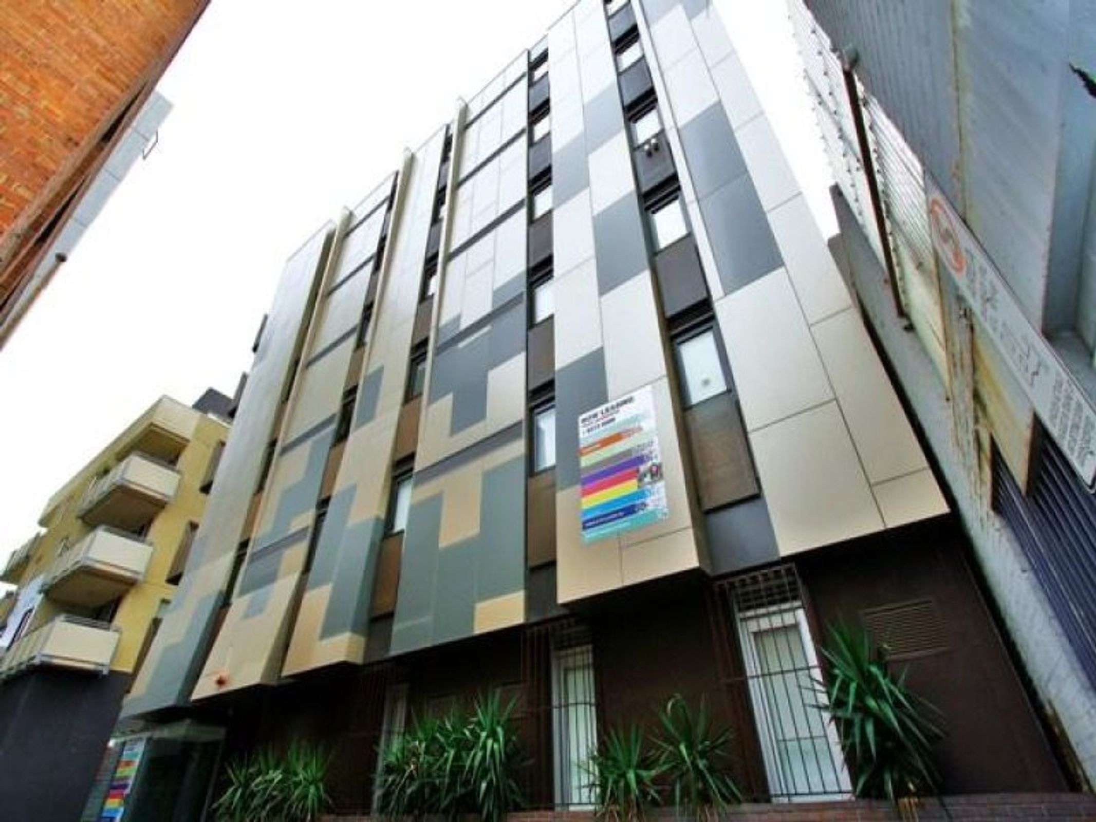 415/24 Barkly Place, Carlton - Thumbnail 4