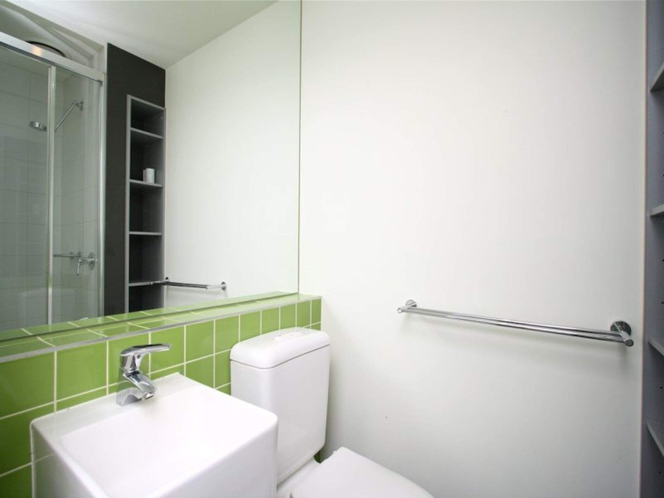 415/24 Barkly Place, Carlton - Thumbnail 6