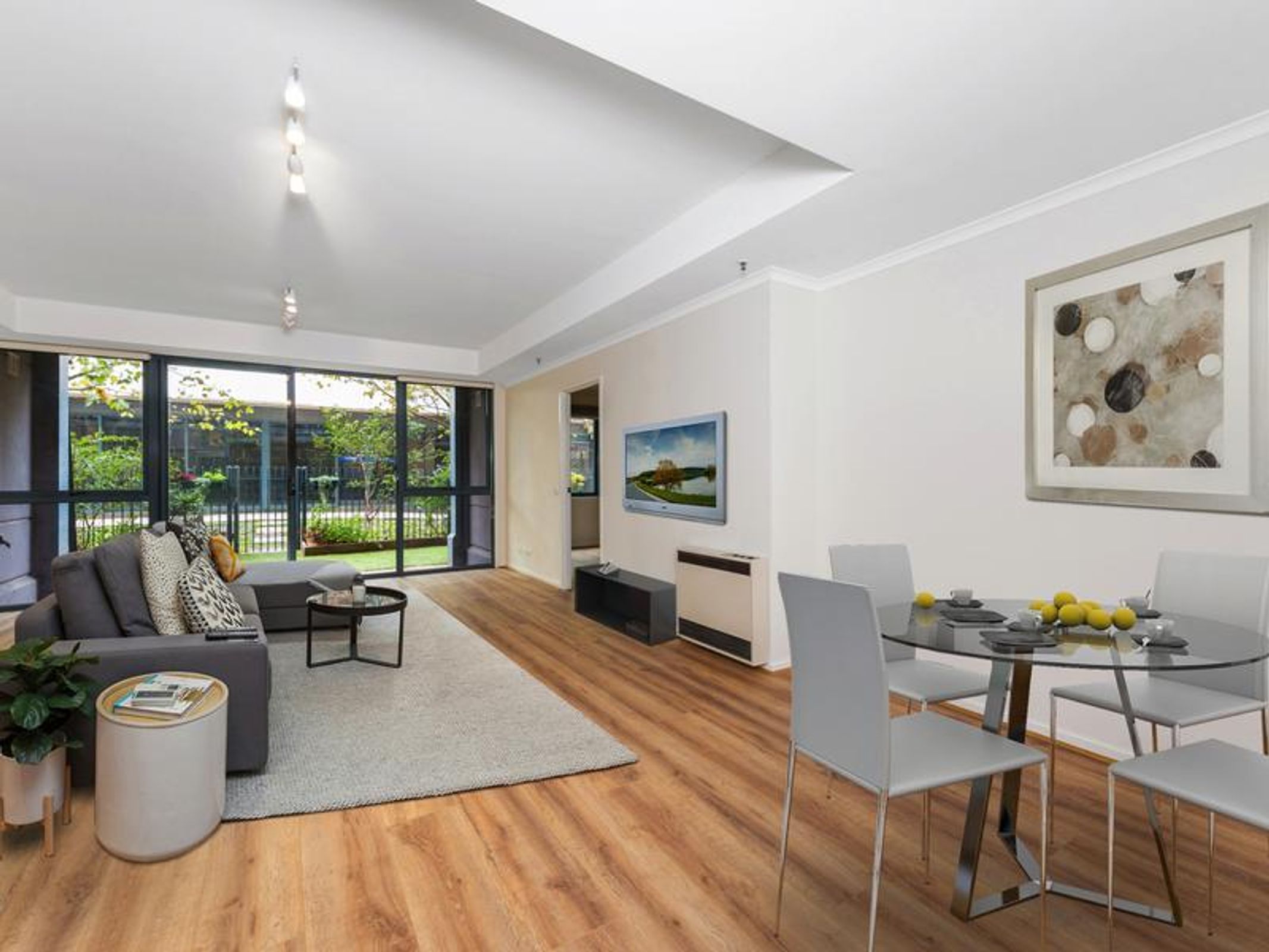 2/33 Jeffcott St, West Melbourne - Thumbnail 5