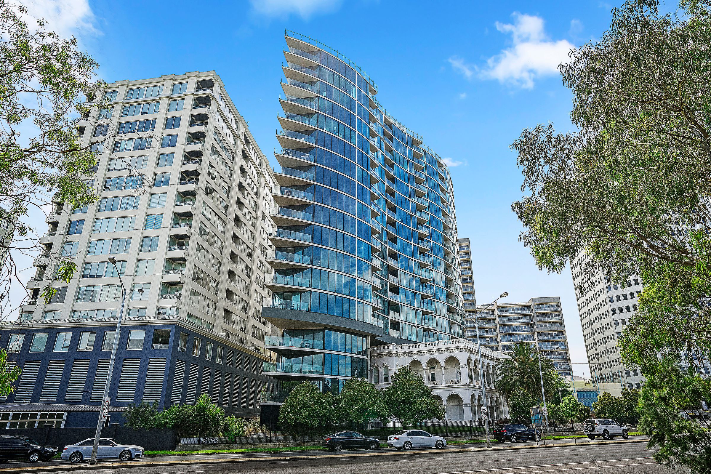 1301/83 Queens Road, Melbourne - Thumbnail 4