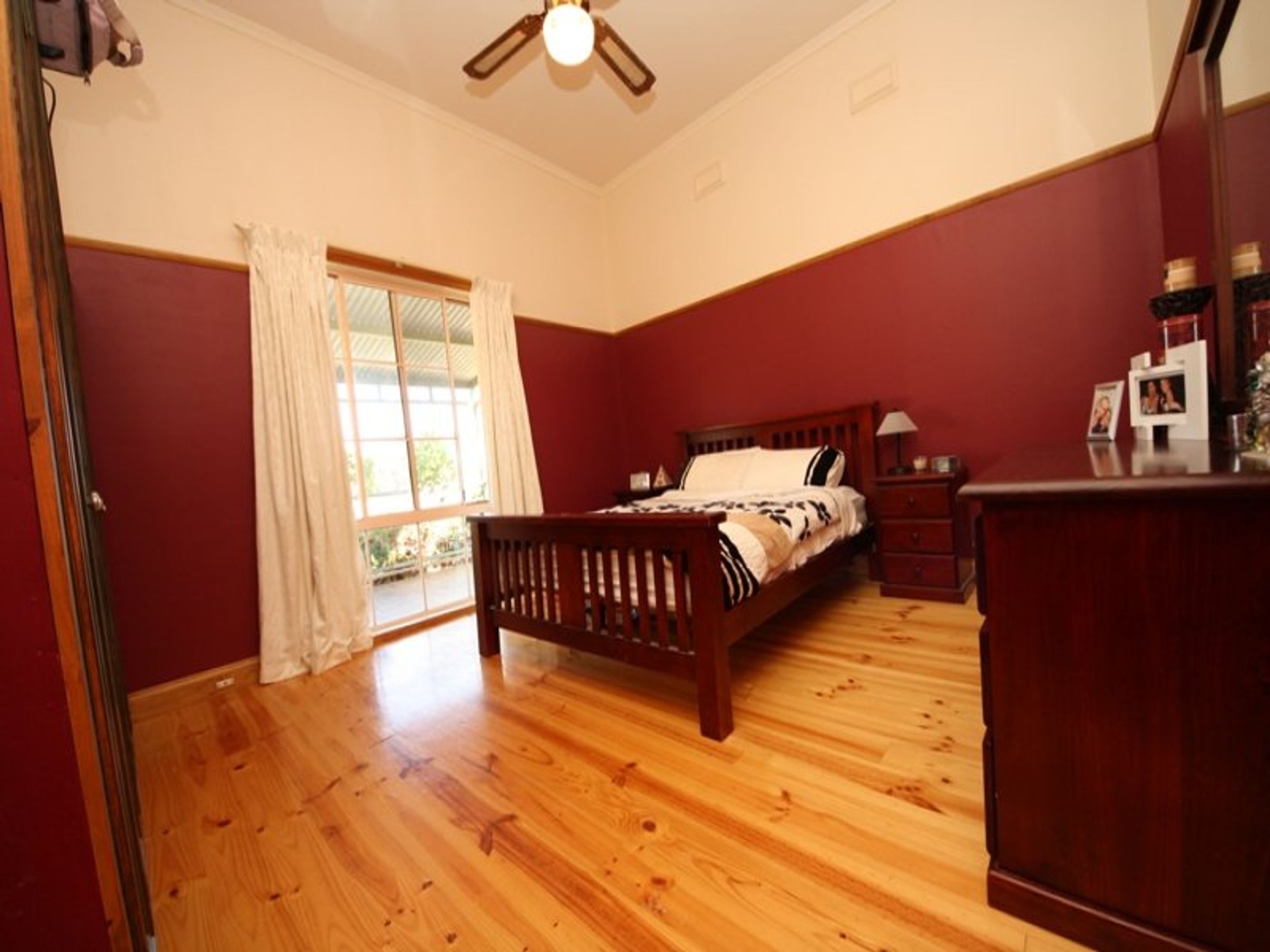 4 Valentine Avenue, Horsham VIC 3400, Horsham - Thumbnail 3