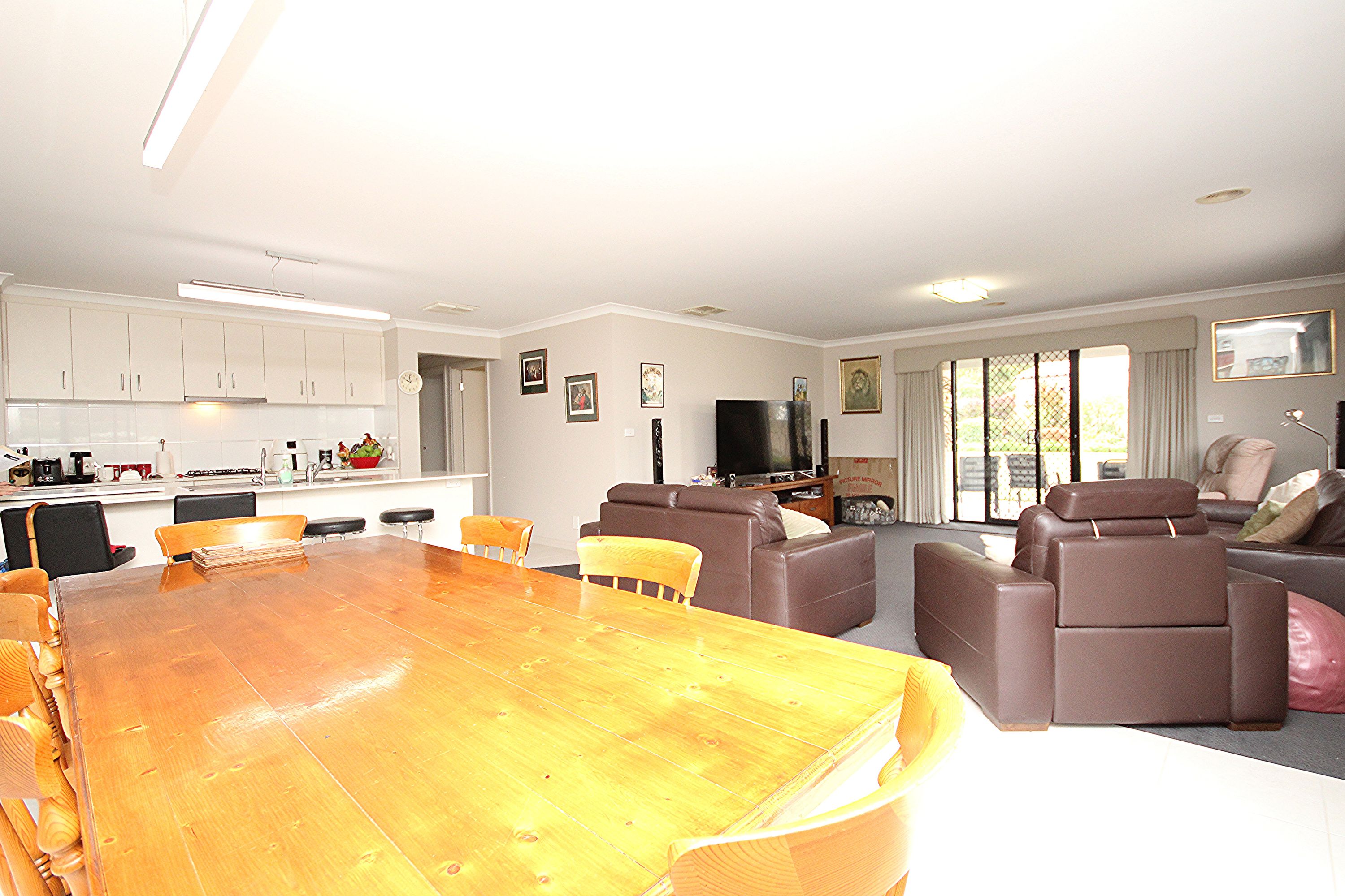 72 McTavish Boulevard, Horsham, VIC 3400, Horsham - Thumbnail 4