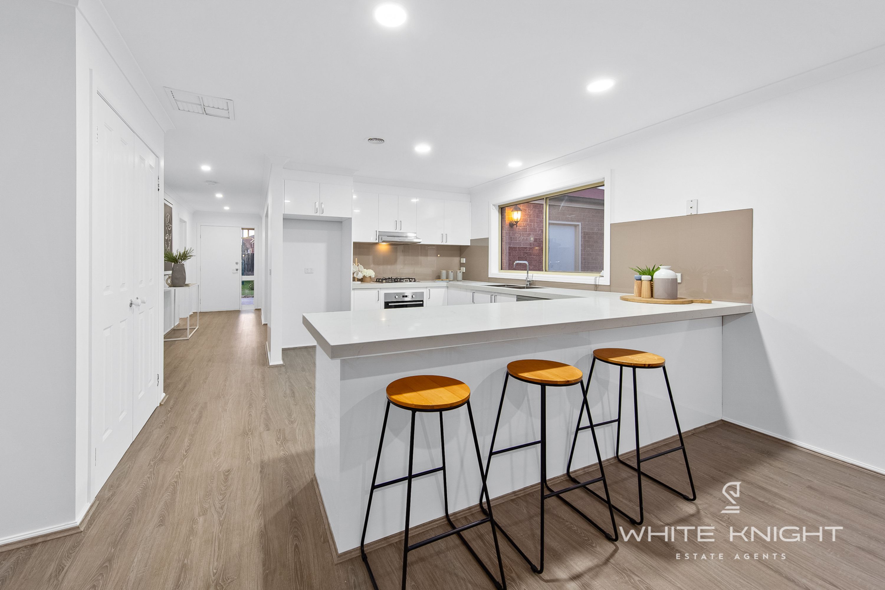 30 Jindabyne Avenue, Taylors Hill - Thumbnail 6