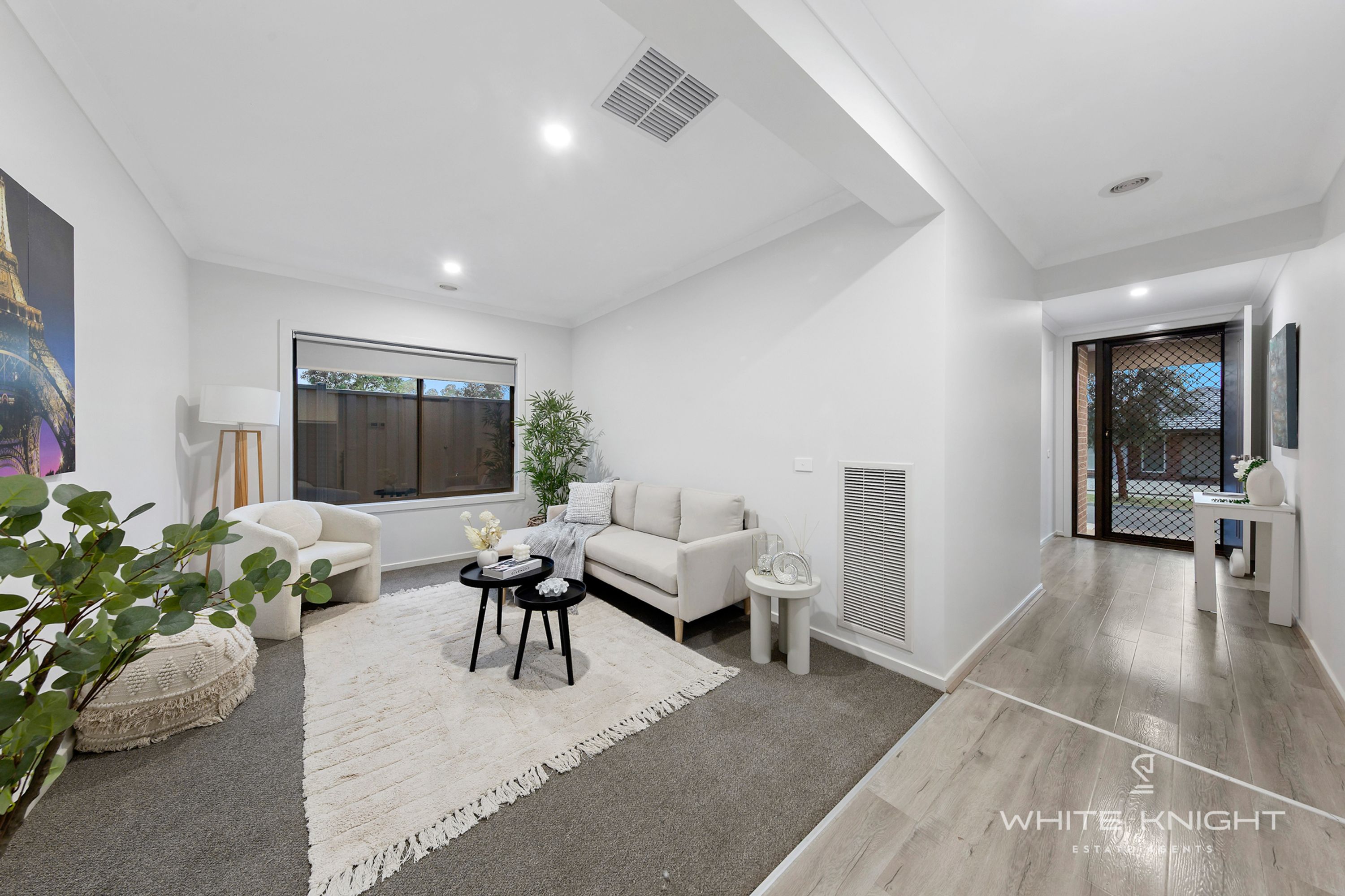4 Ambervue Drive, Cobblebank VIC 3338, Cobblebank - Thumbnail 2