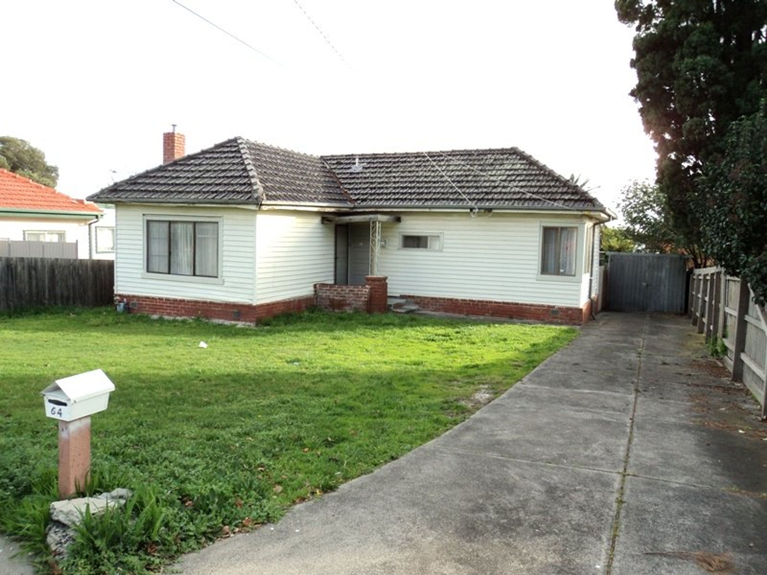 64 St Johns Avenue