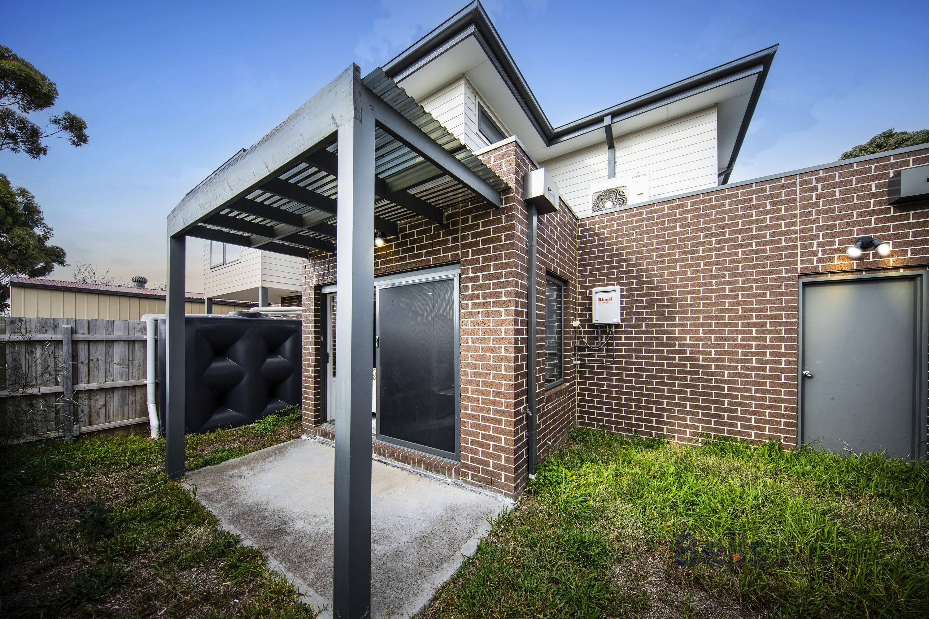 3/3 Revell Crescent, St Albans - Thumbnail 8