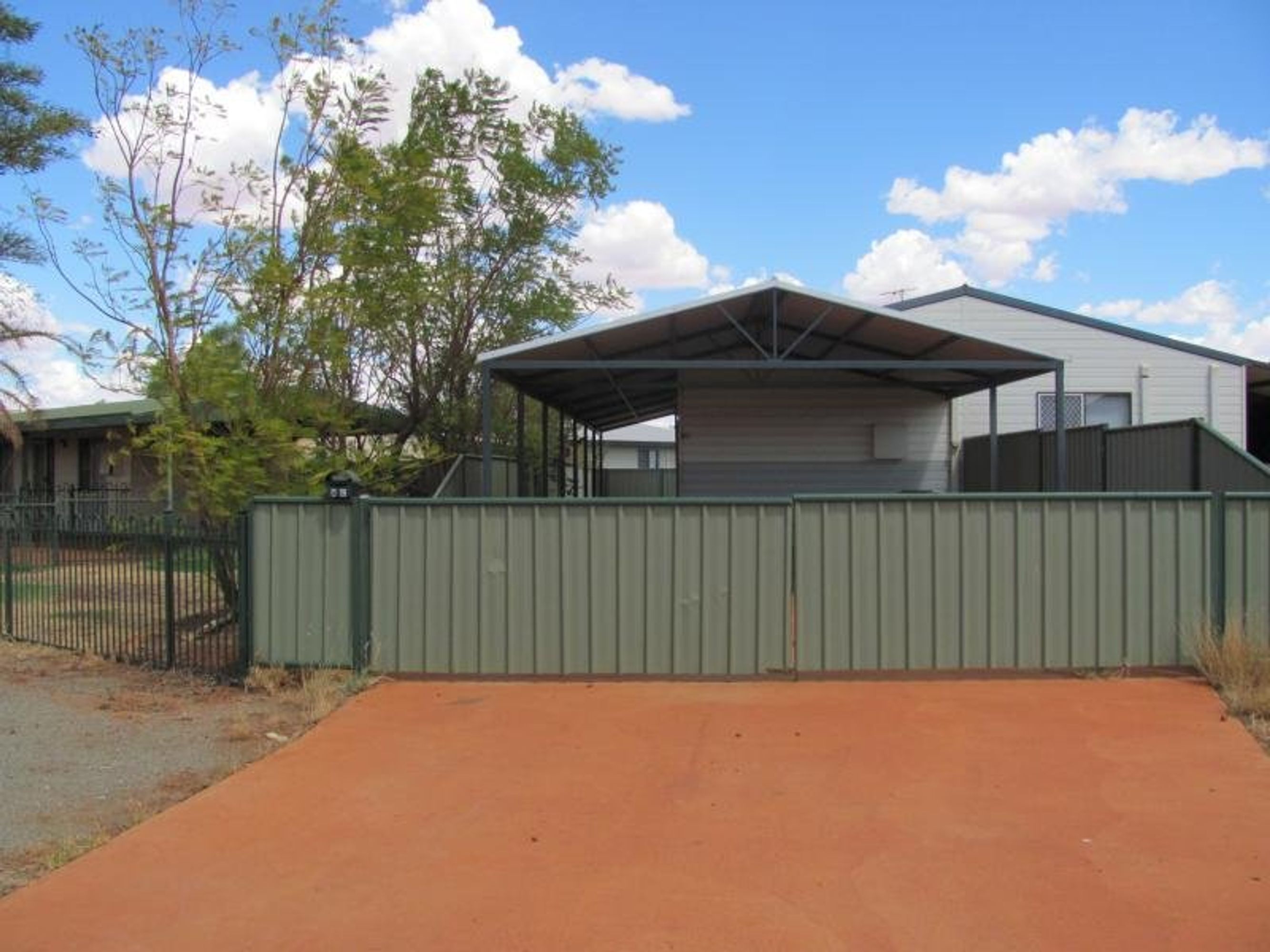 8C Knox Way, Newman, Newman - Thumbnail 2