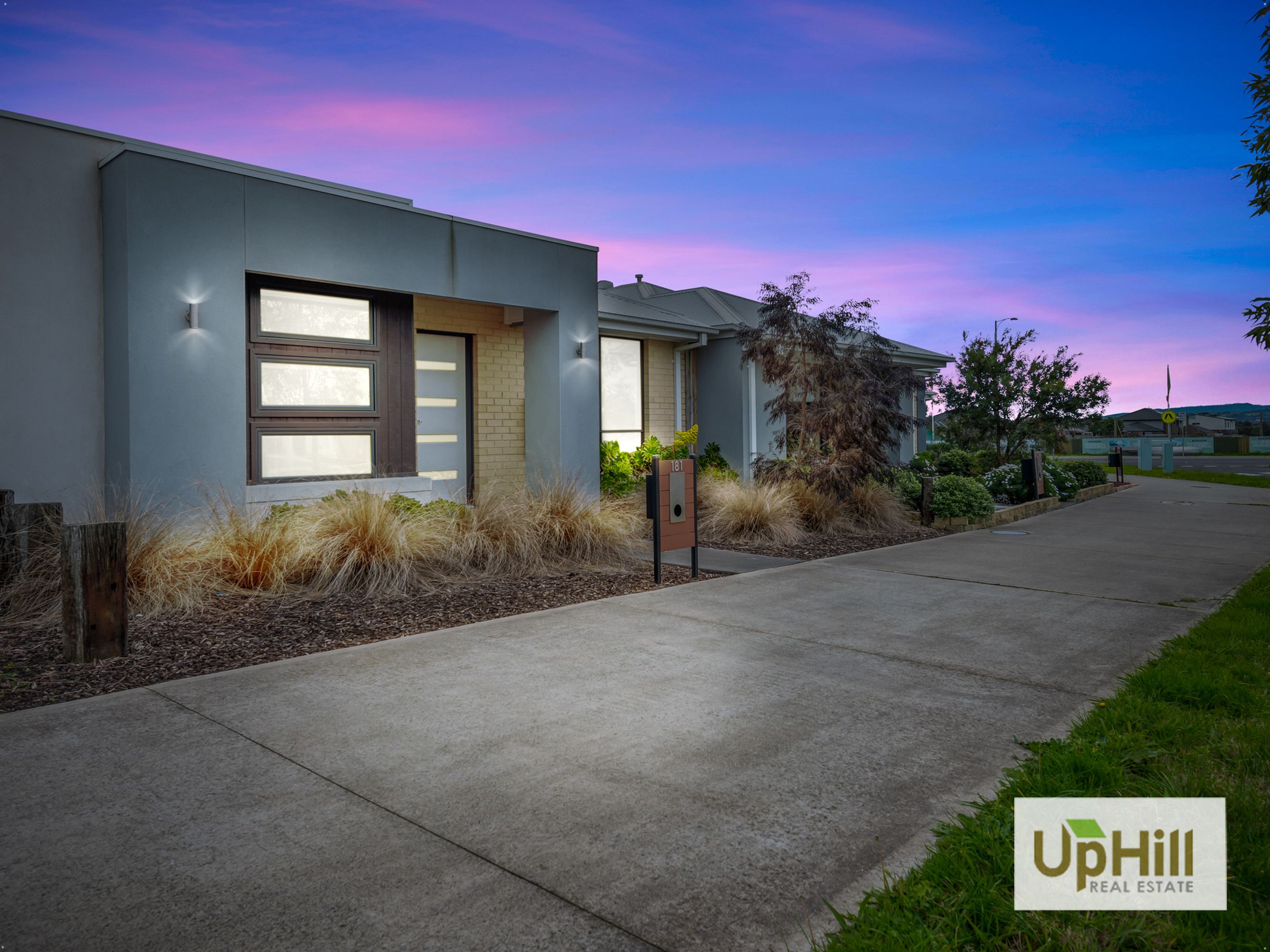 59 Karawarra Circuit, Cranbourne North - Thumbnail 2