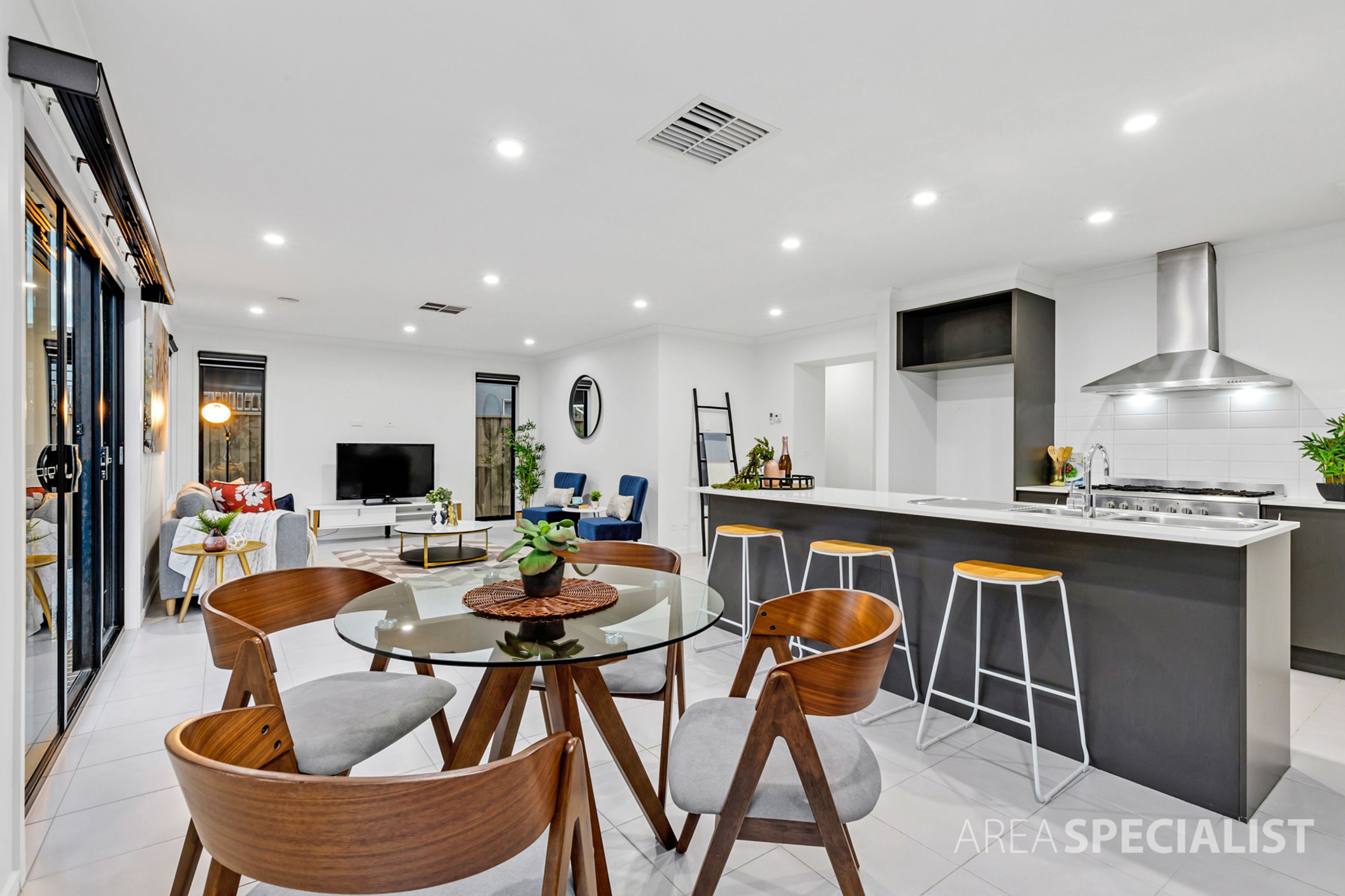 12 Hugden Close, Lyndhurst, Lyndhurst - Thumbnail 7
