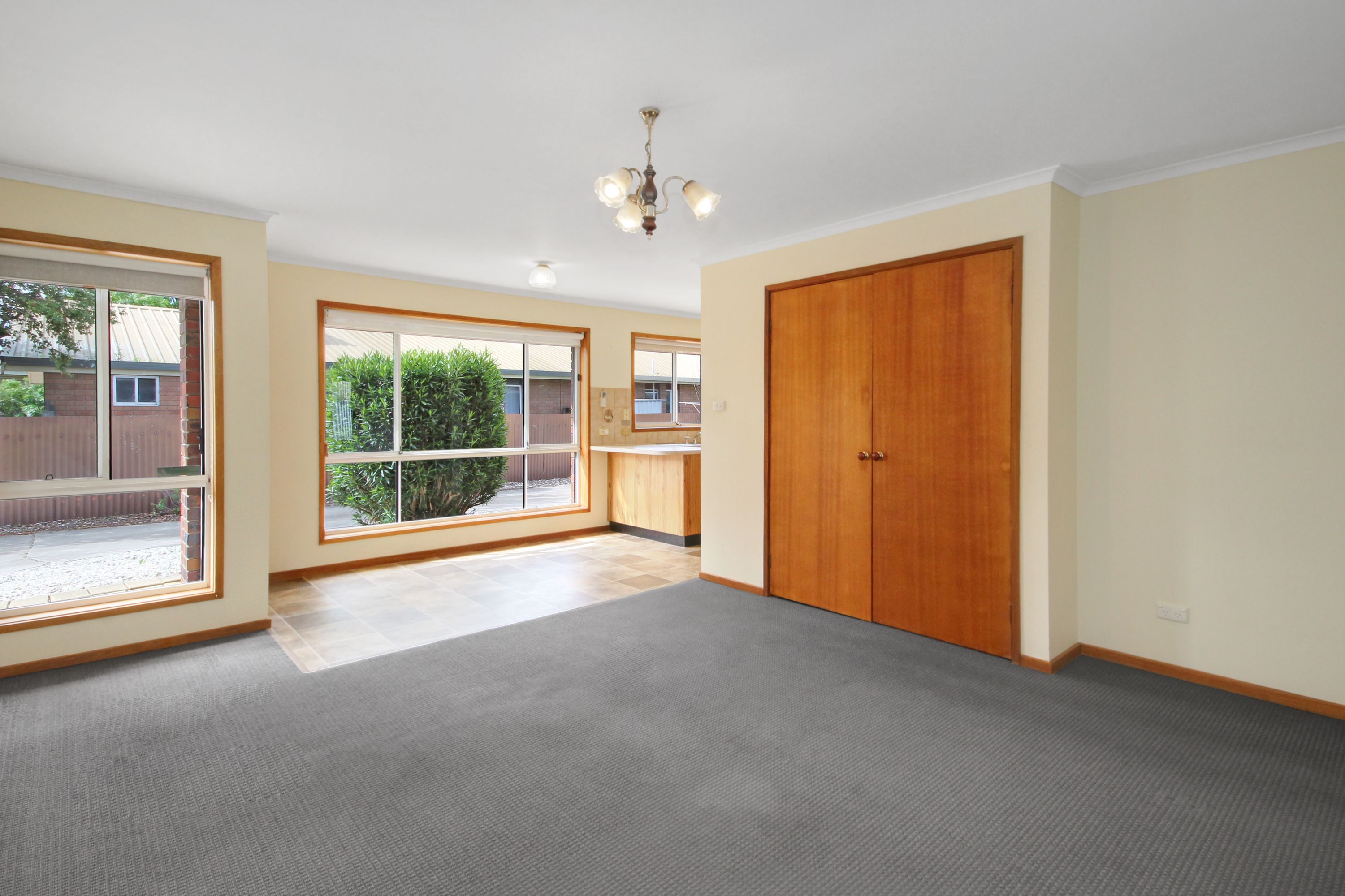 2/10 Robinson Street, Horsham VIC 3400, Horsham - Thumbnail 3