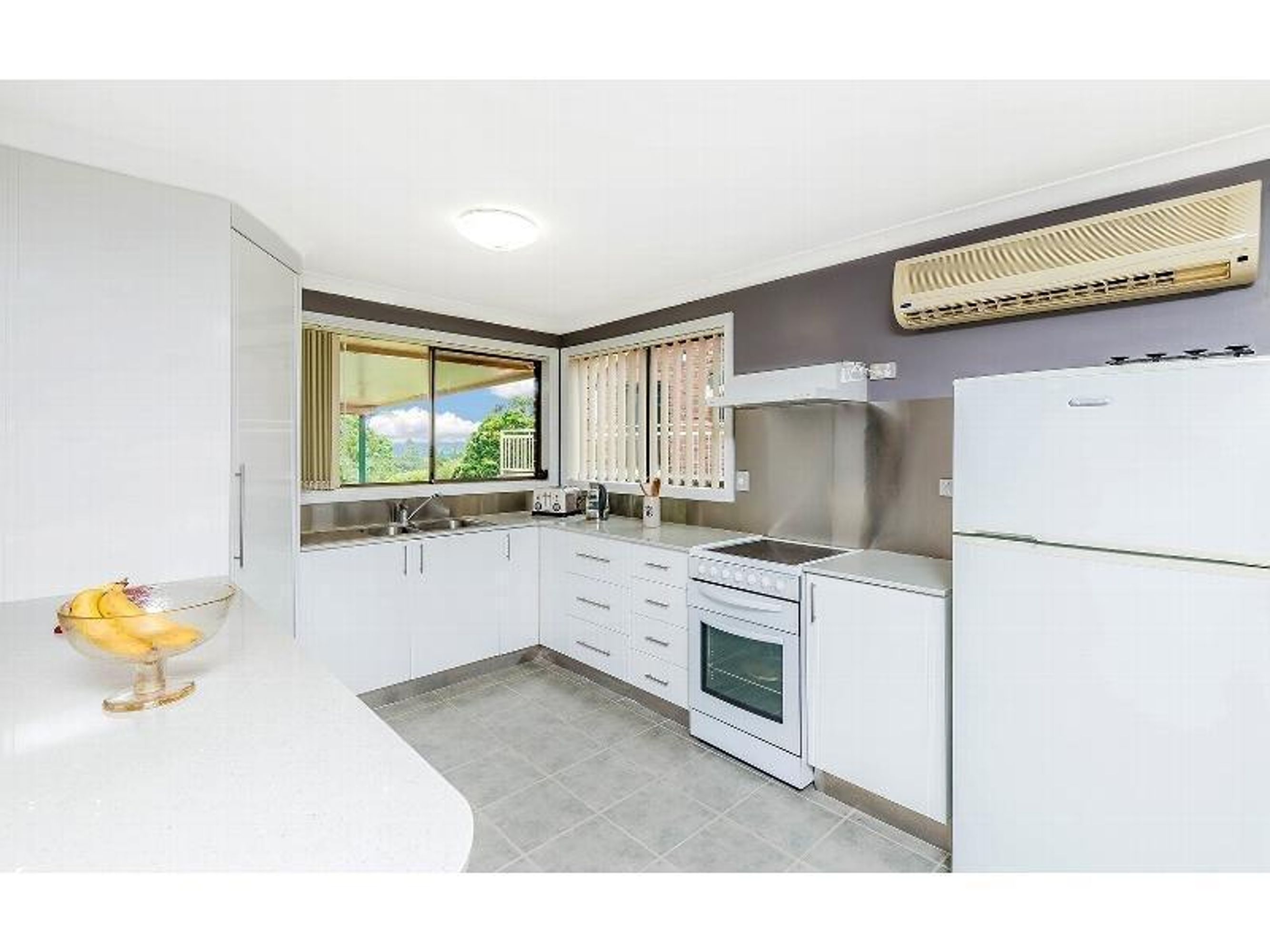 18 Sunset Drive, Junction Hill - Thumbnail 3