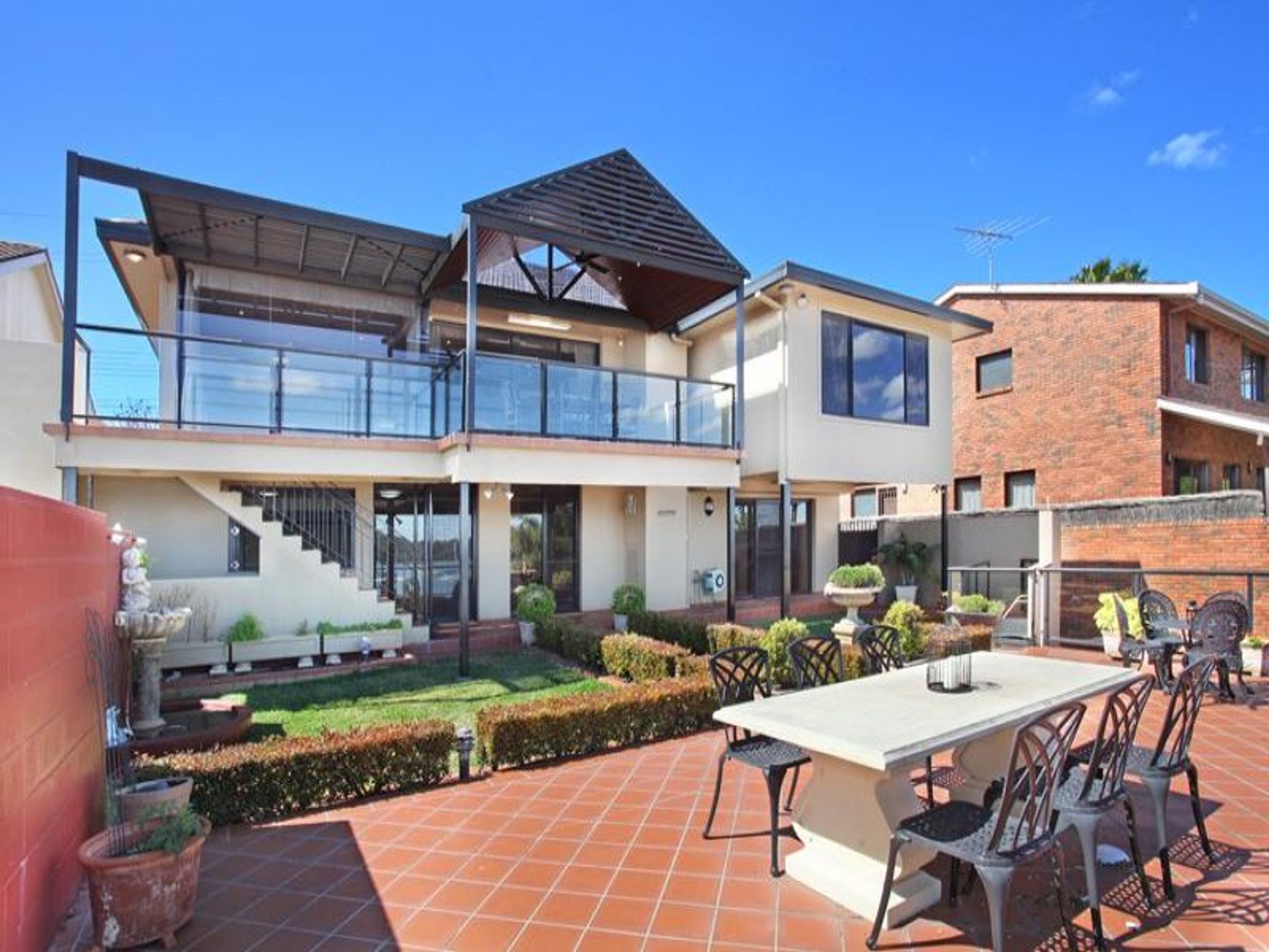 97 The Promenade, Sans Souci - Thumbnail 2