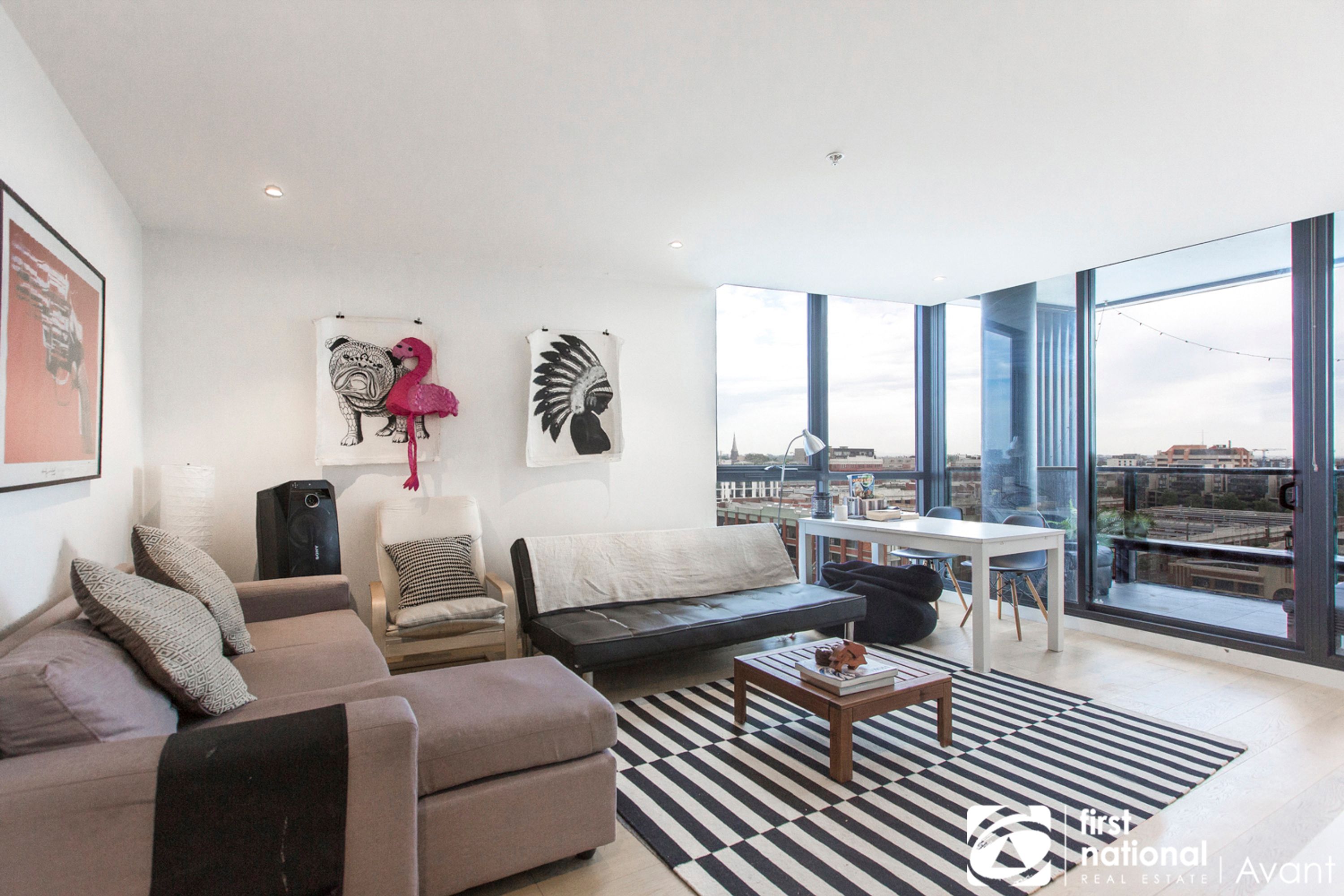 1006E/9 Robert Street, Collingwood - Thumbnail 2