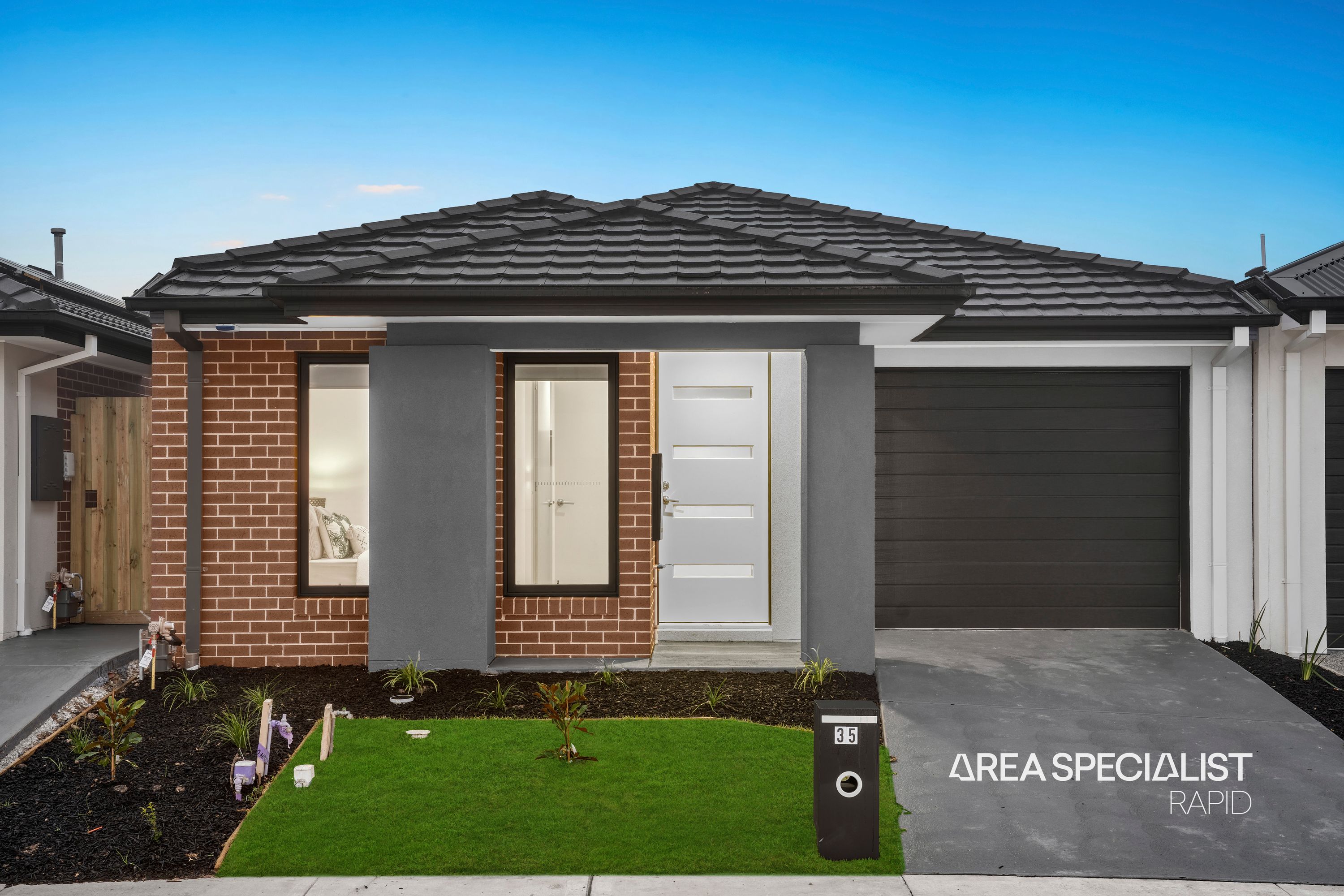 35 Tussock Way, Officer, Officer - Image 1