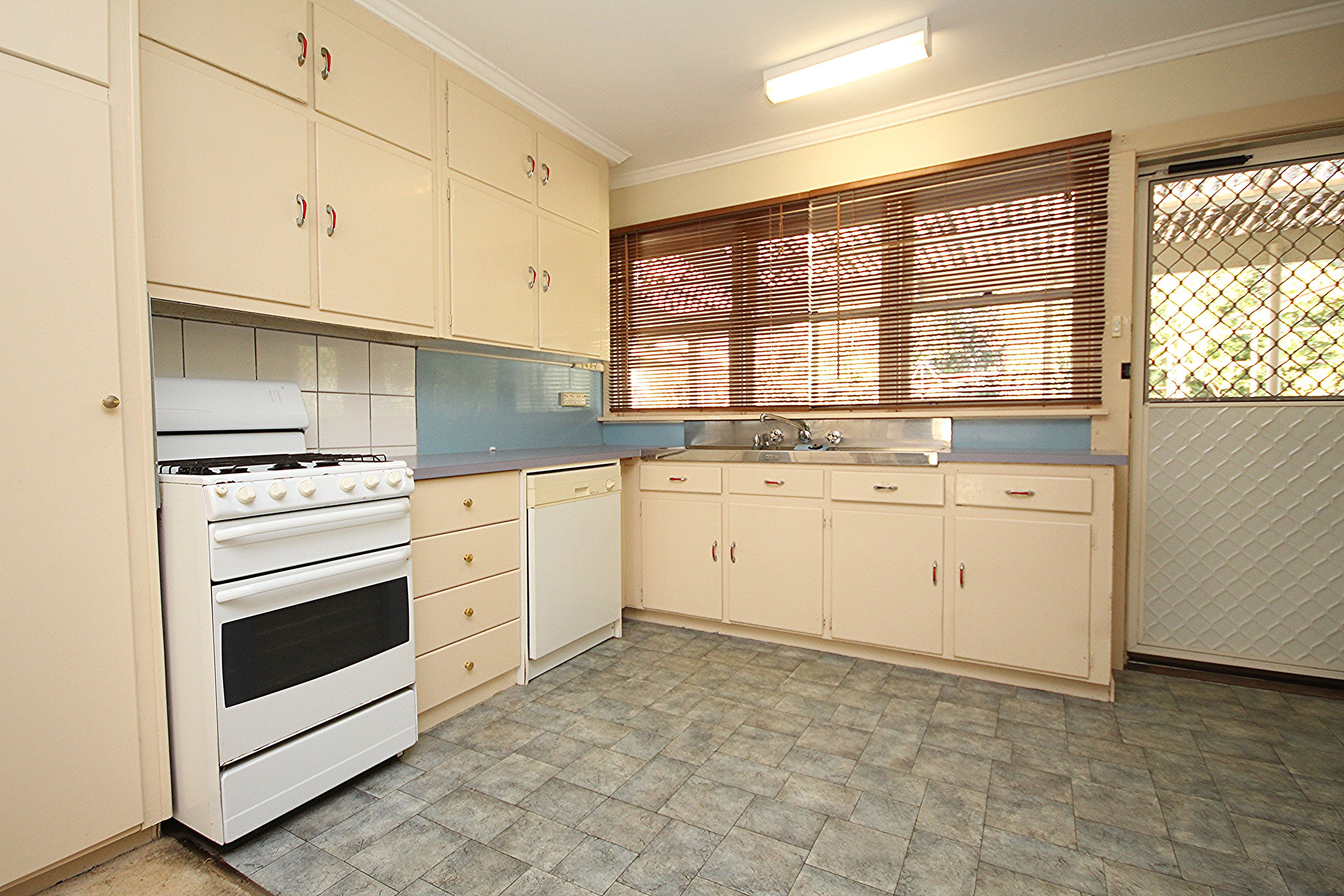 8A Sunnyside Avenue, Horsham VIC 3400, Horsham - Thumbnail 3