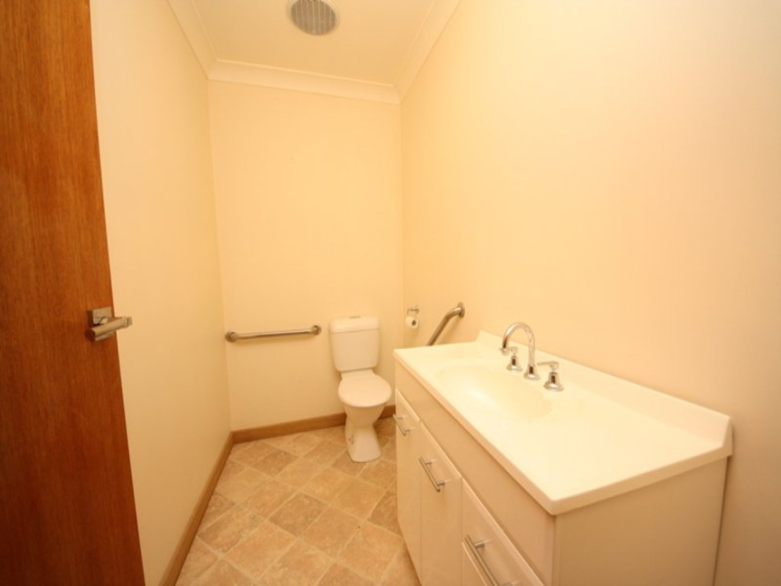 94 Bennett Road, Horsham, VIC 3400, Horsham - Thumbnail 8