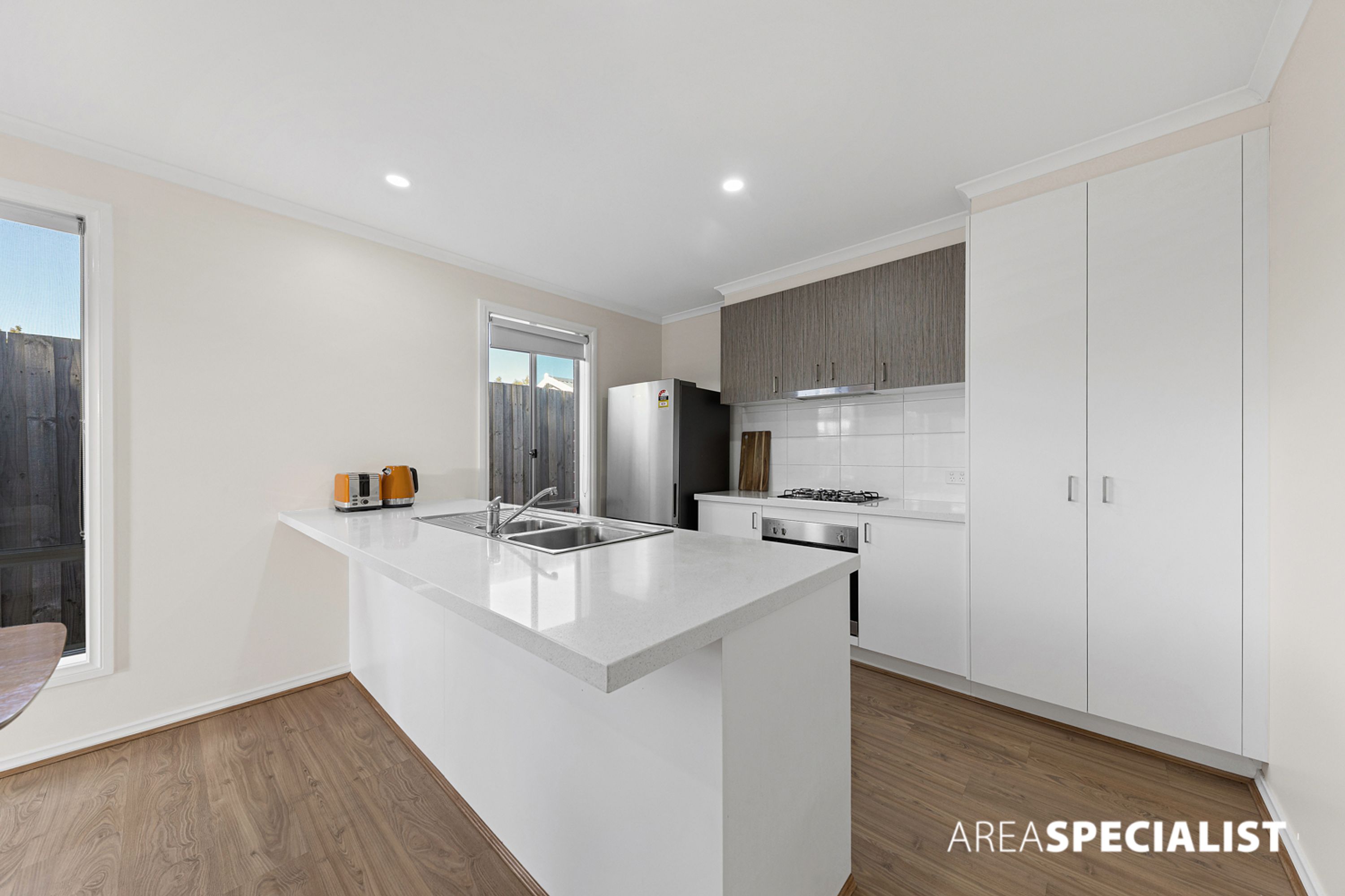 4/7 Osborn Grove, Pakenham - Thumbnail 5