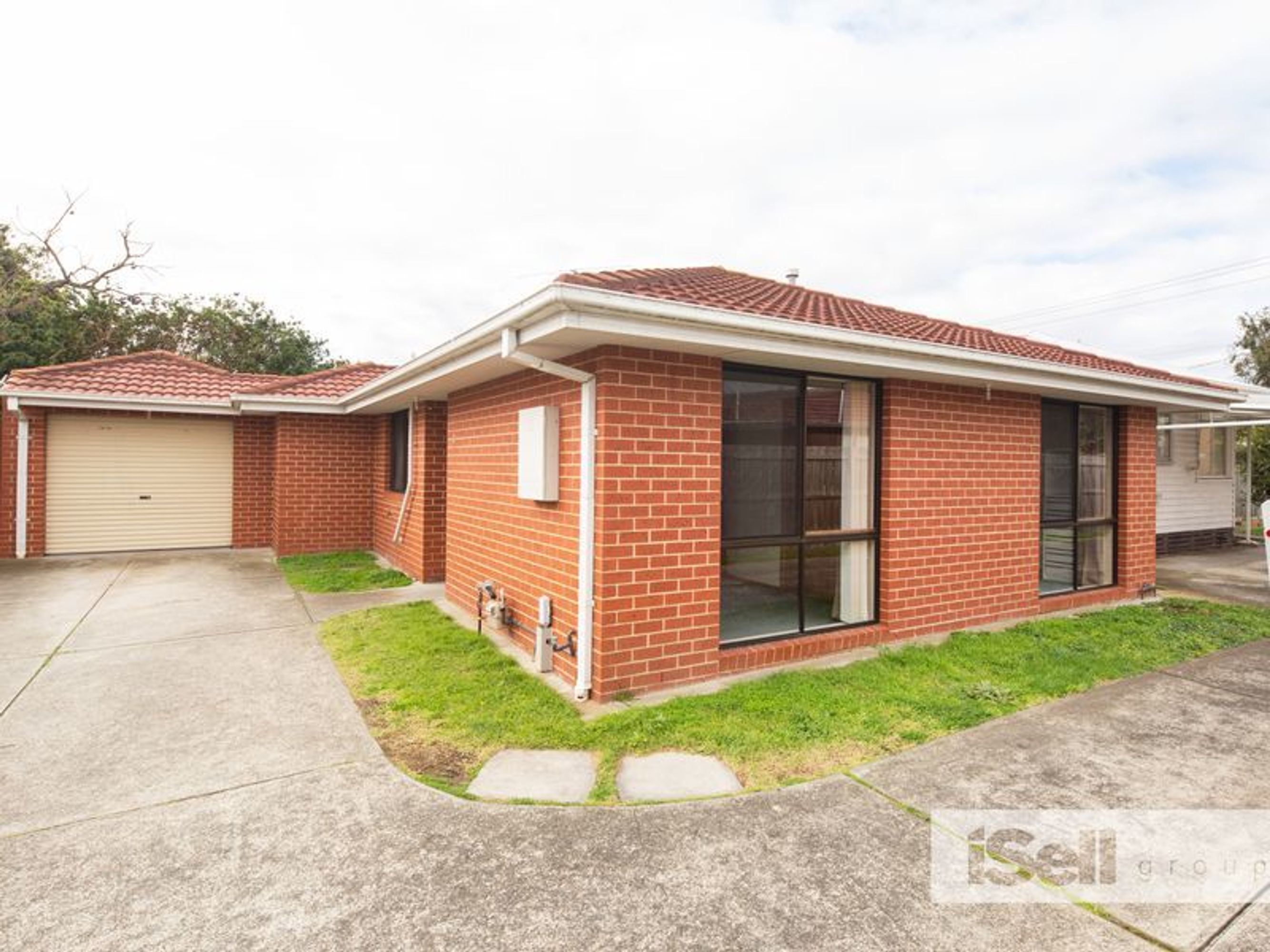 2/112 Regent Avenue