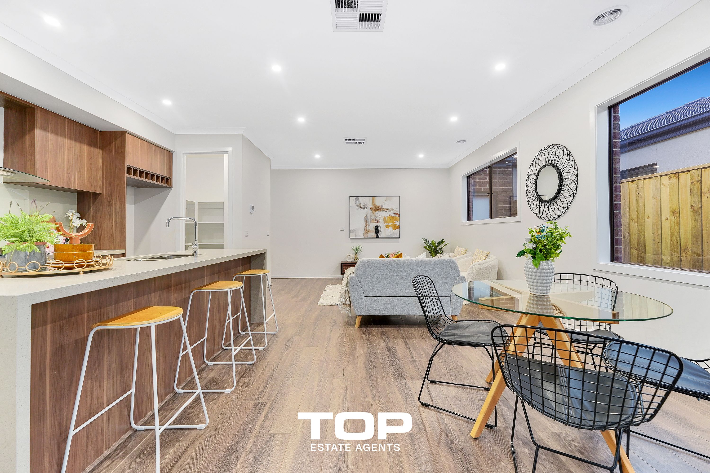 23 Celevan Street, Clyde North - Thumbnail 7