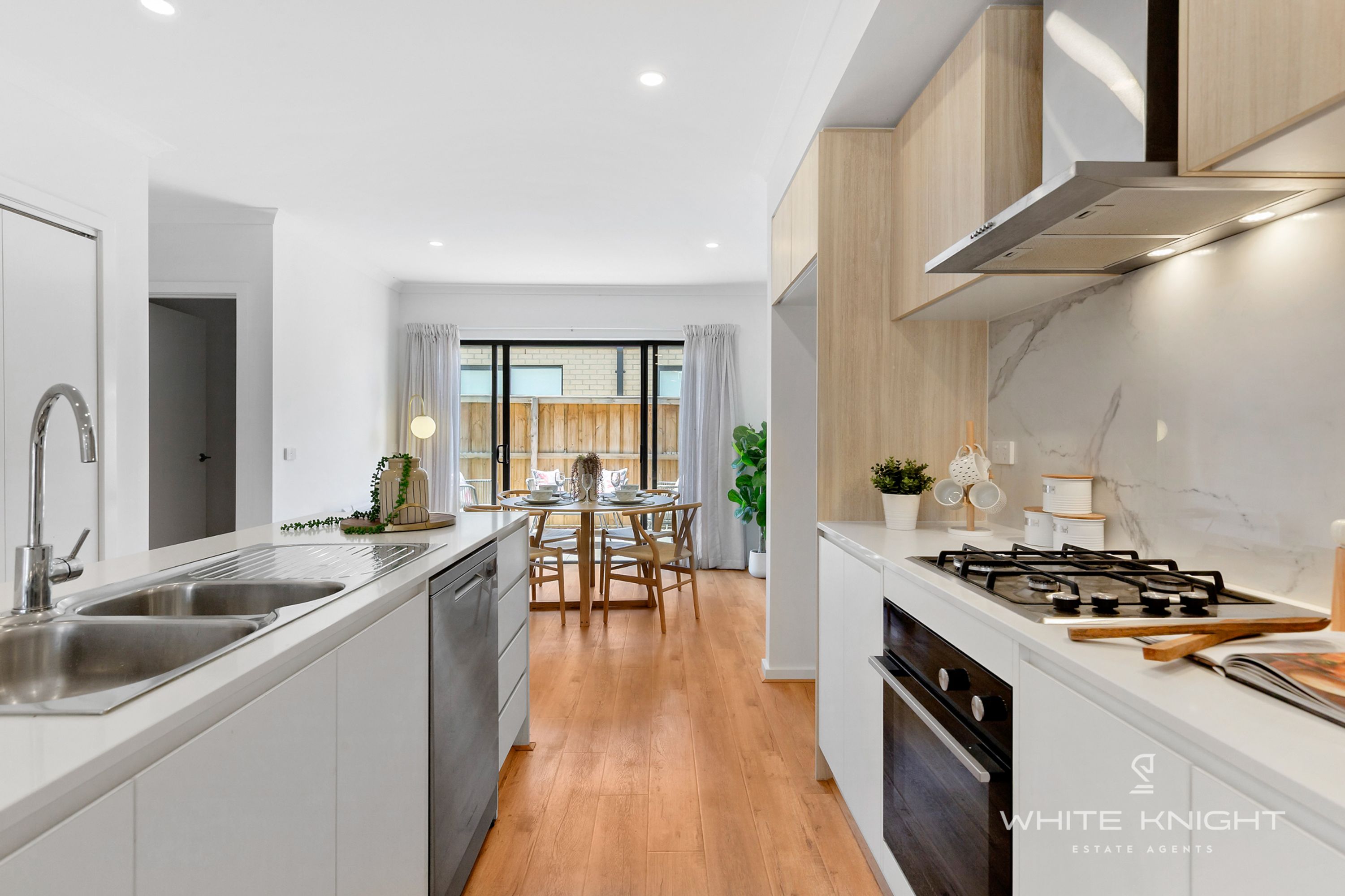 8 Avola Way, Deanside VIC 3336, Deanside - Thumbnail 3
