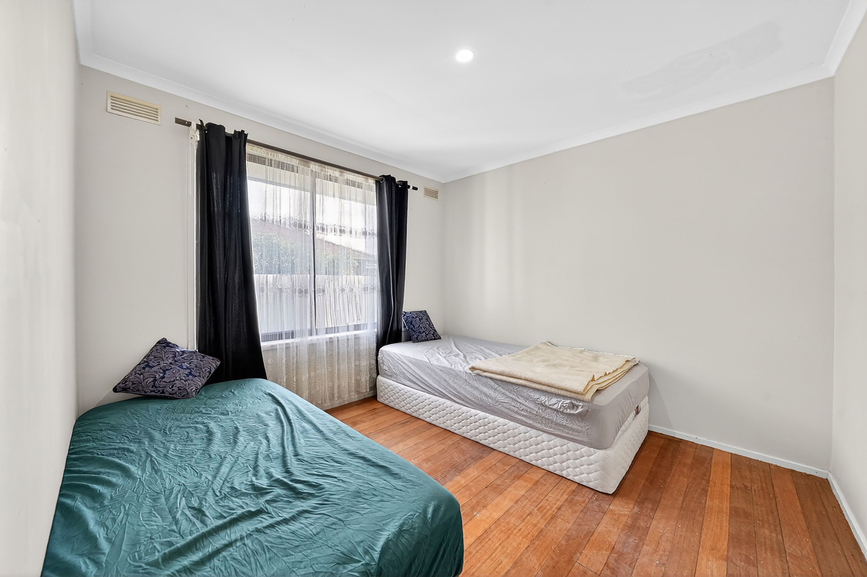 6 Acfold Court, St Albans VIC 3021, St Albans - Thumbnail 4