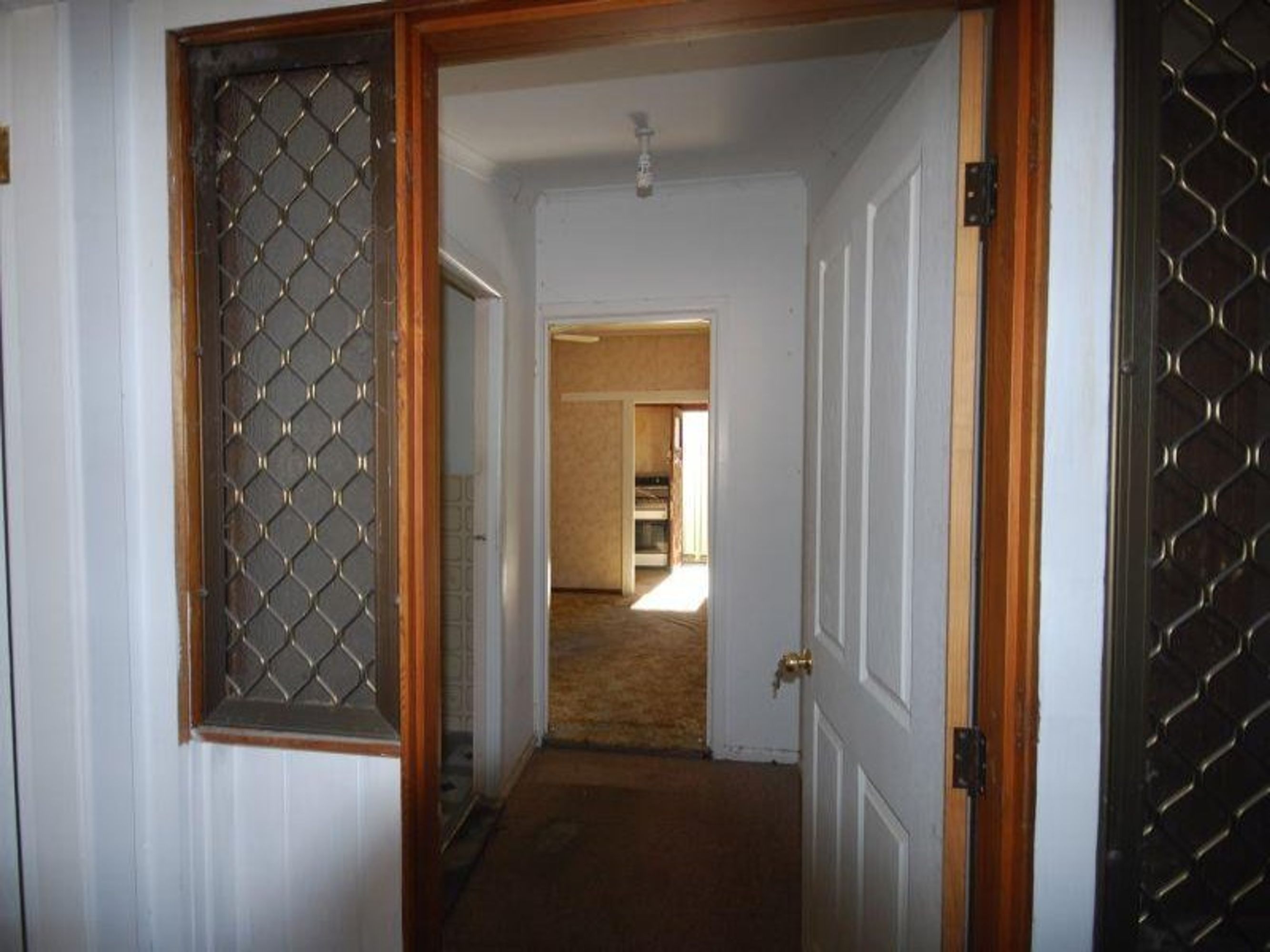 26 Barton St, Katoomba - Thumbnail 2