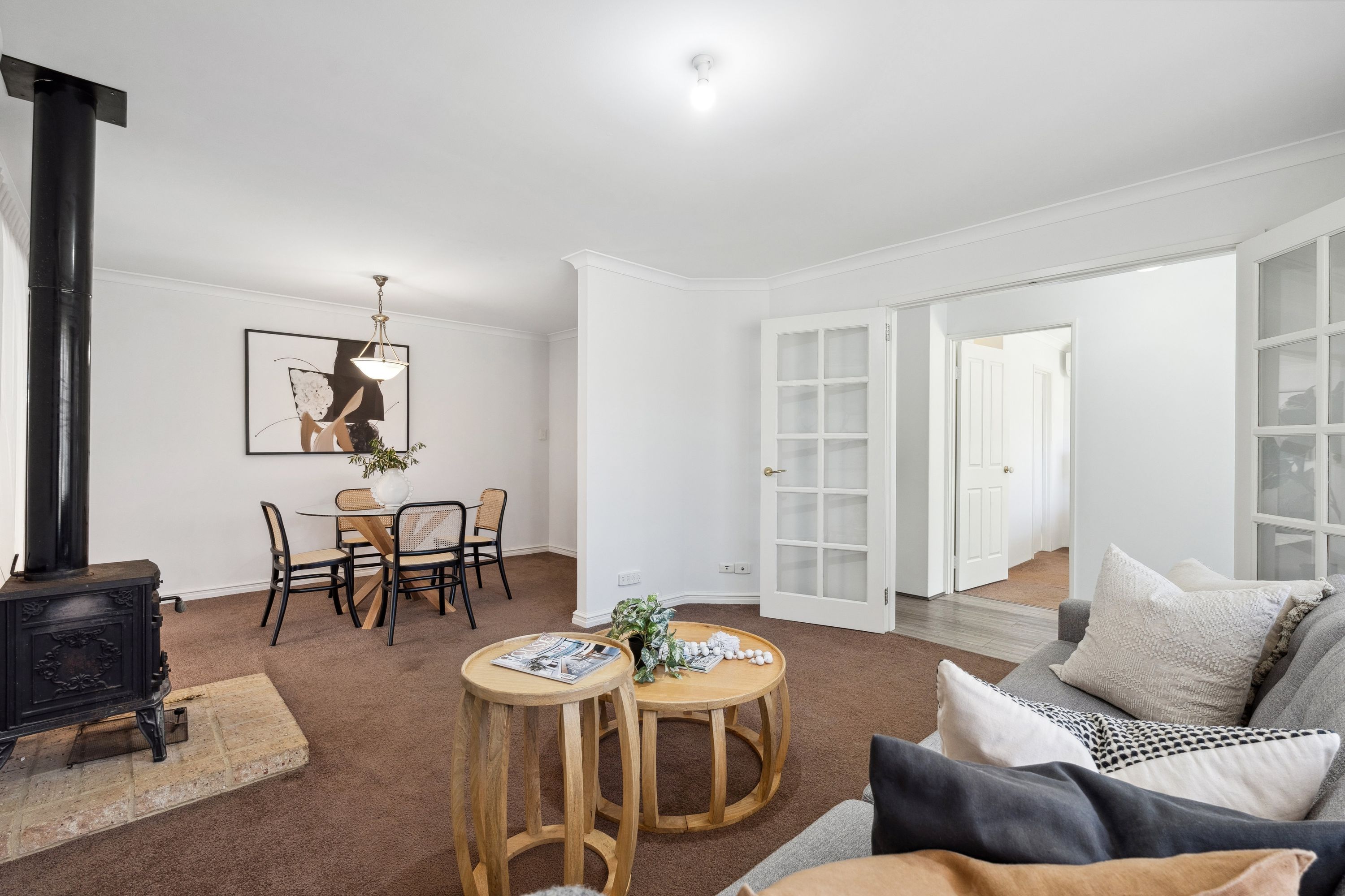 68 WINDERMERE CIRCLE, Joondalup - Thumbnail 4