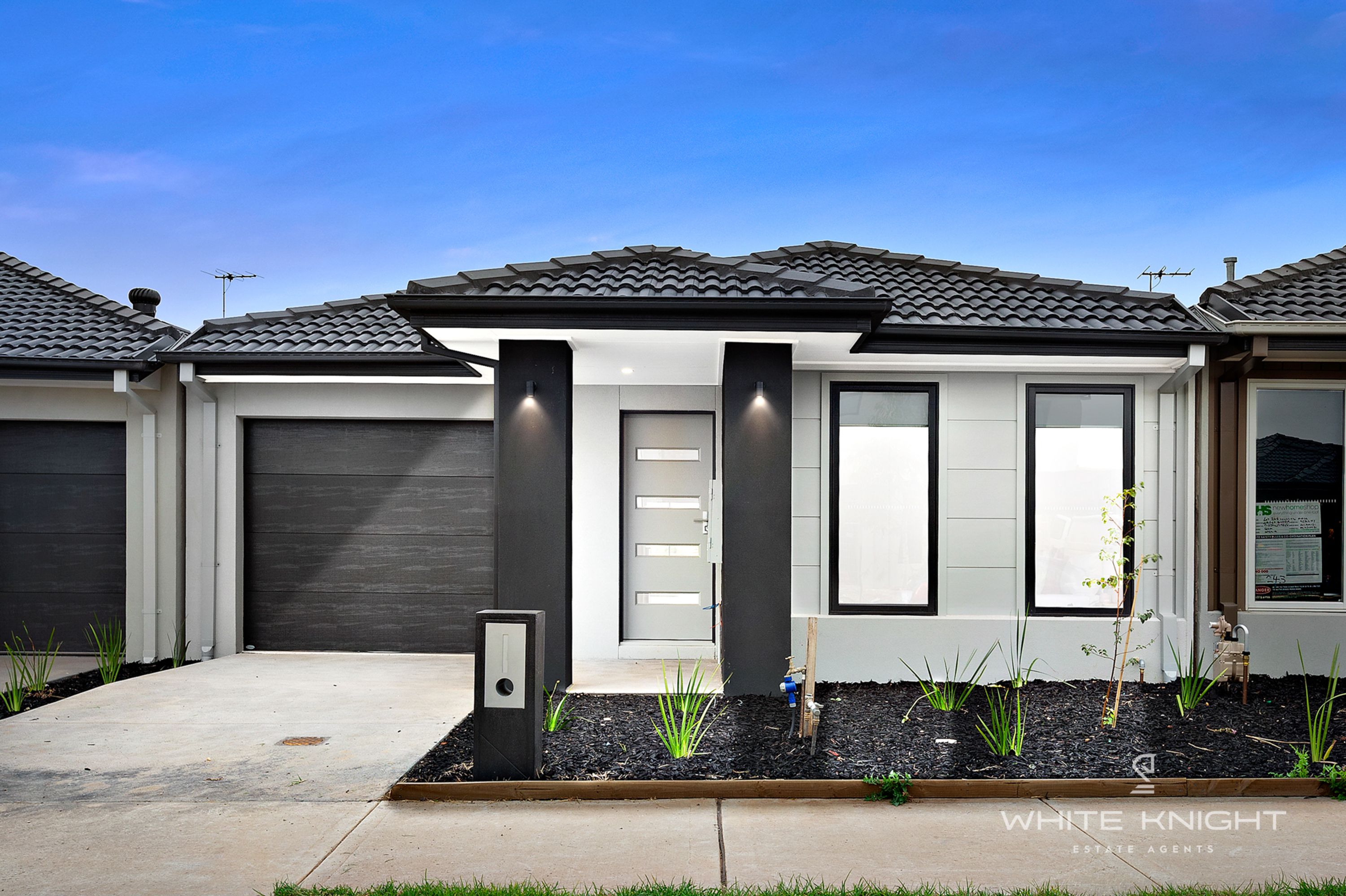 9 Winton Drive, Fraser Rise VIC 3336, Fraser Rise - Thumbnail 2