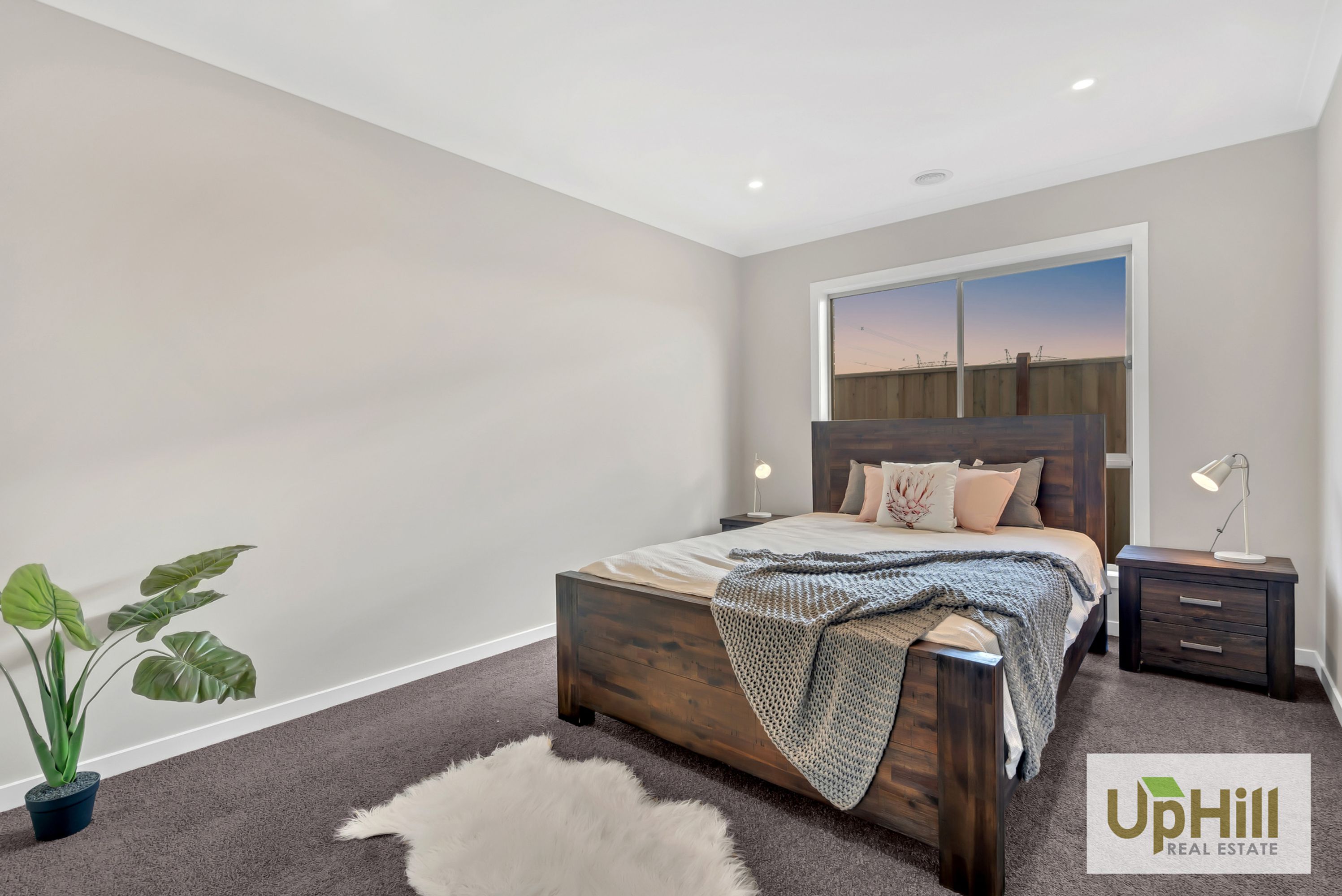 35 BABYLON CRESCENT, Clyde North - Thumbnail 3