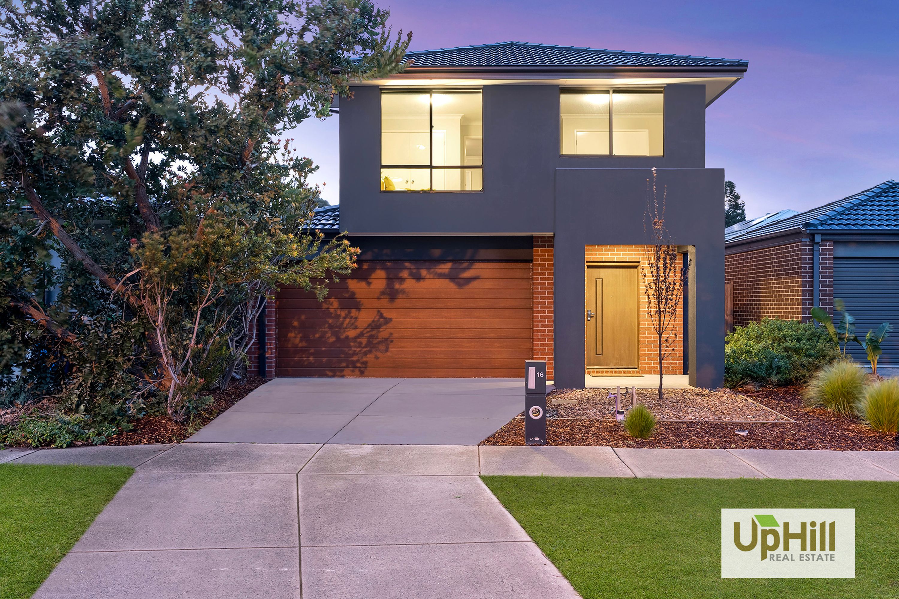 16 Lilydale Avenue, Clyde North - Thumbnail 2