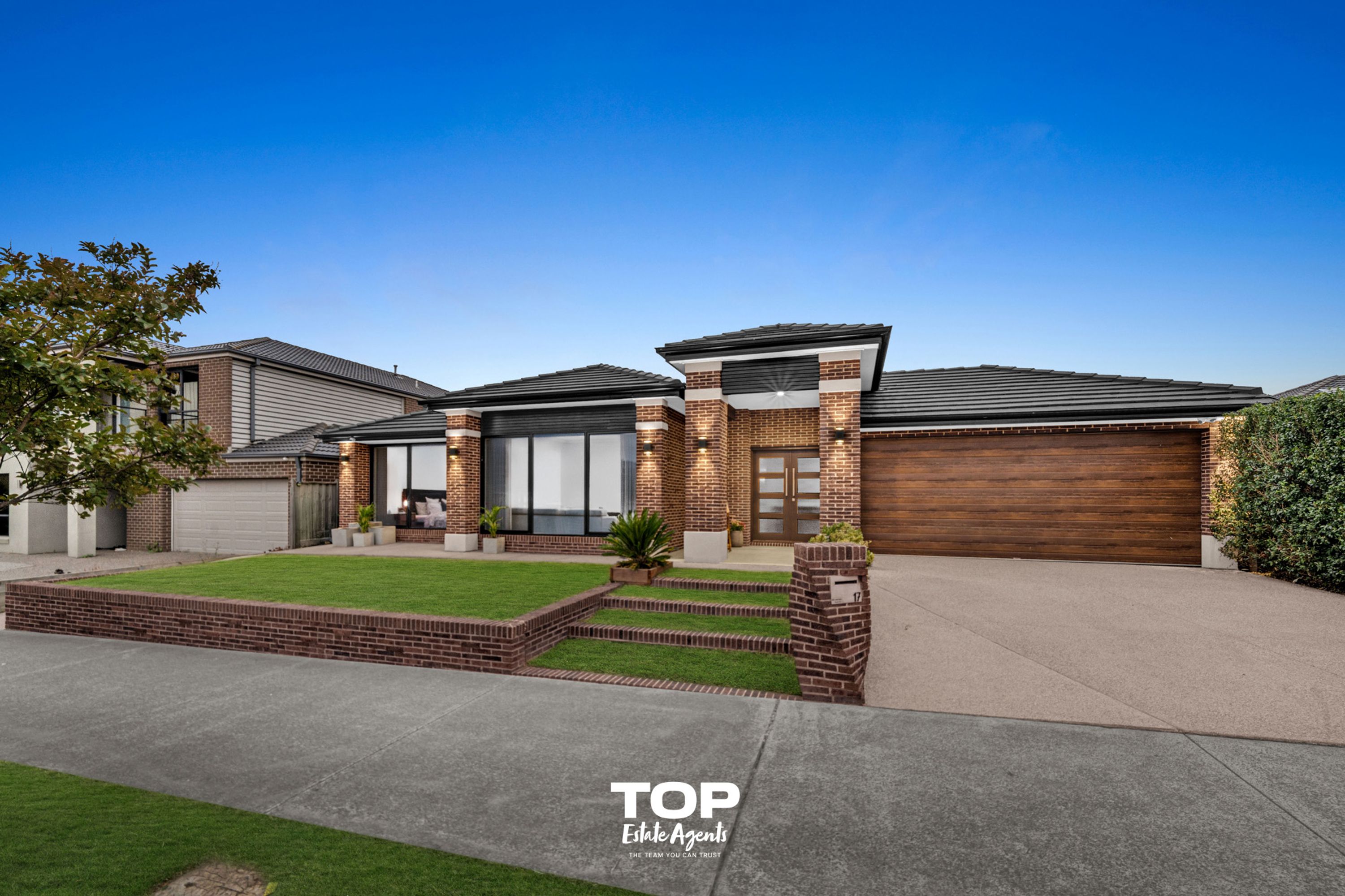 17 Craddock Drive, Clyde North - Thumbnail 3