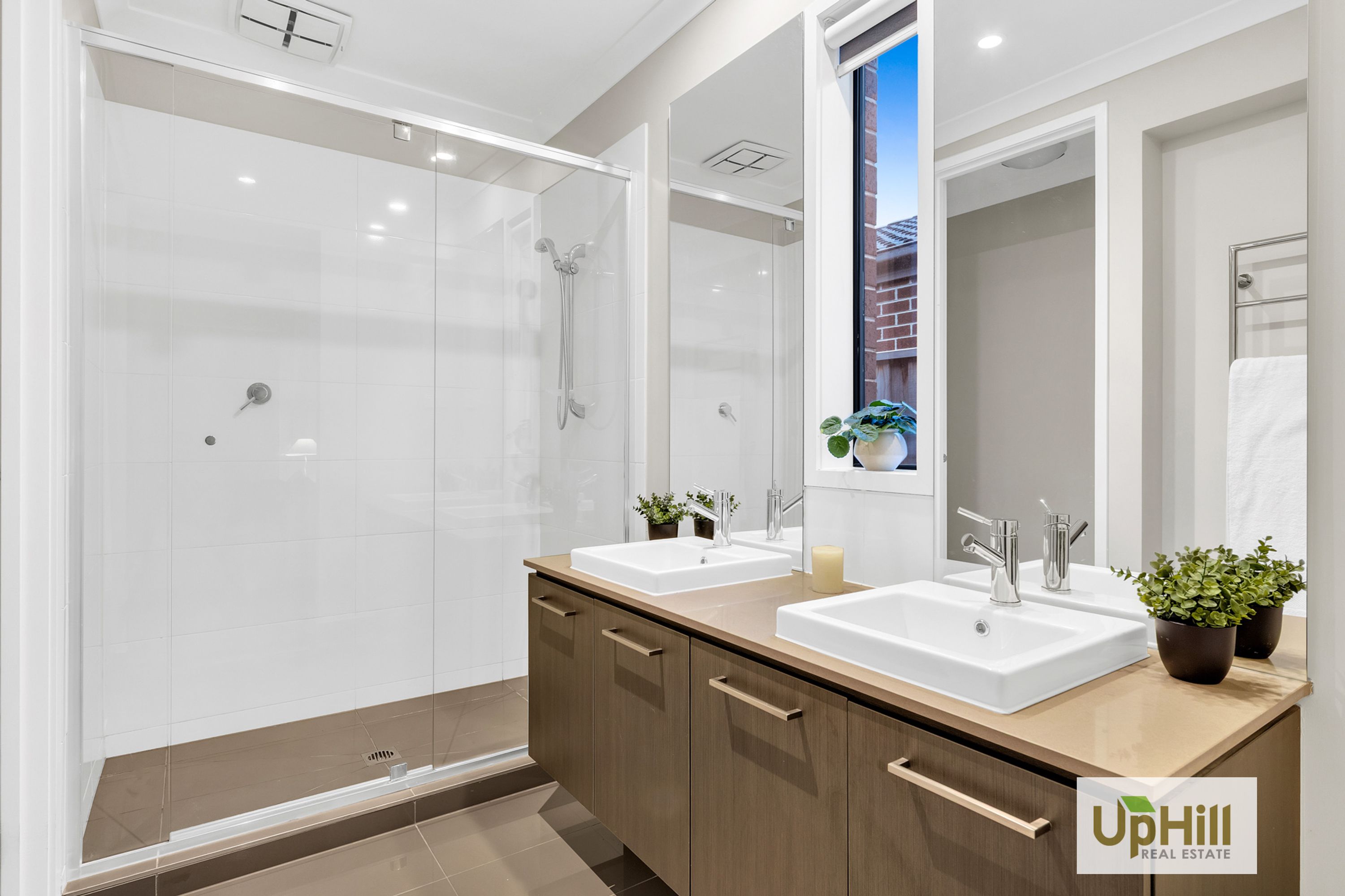 10 Serengeti Street, Clyde North - Thumbnail 3