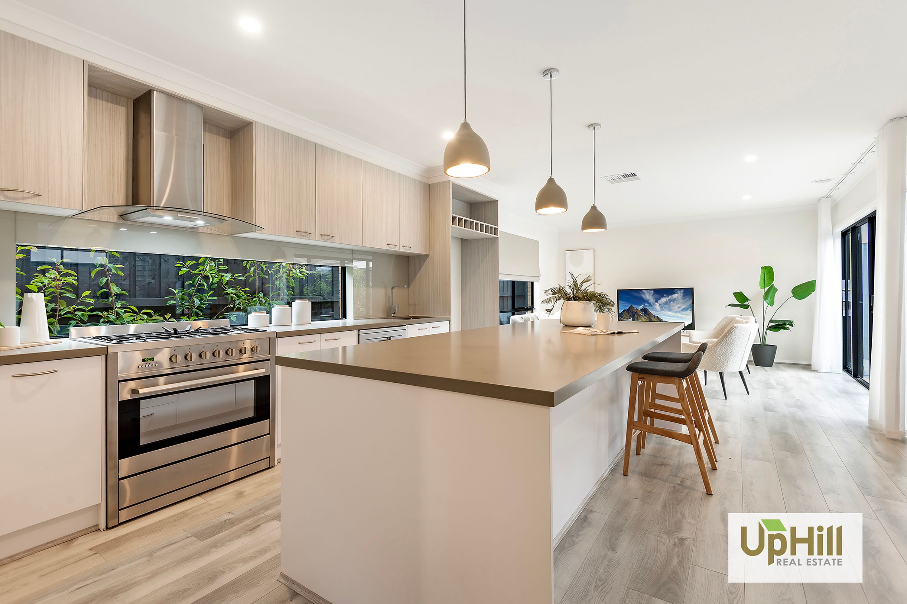 7 Tartan Drive, Clyde North - Thumbnail 8