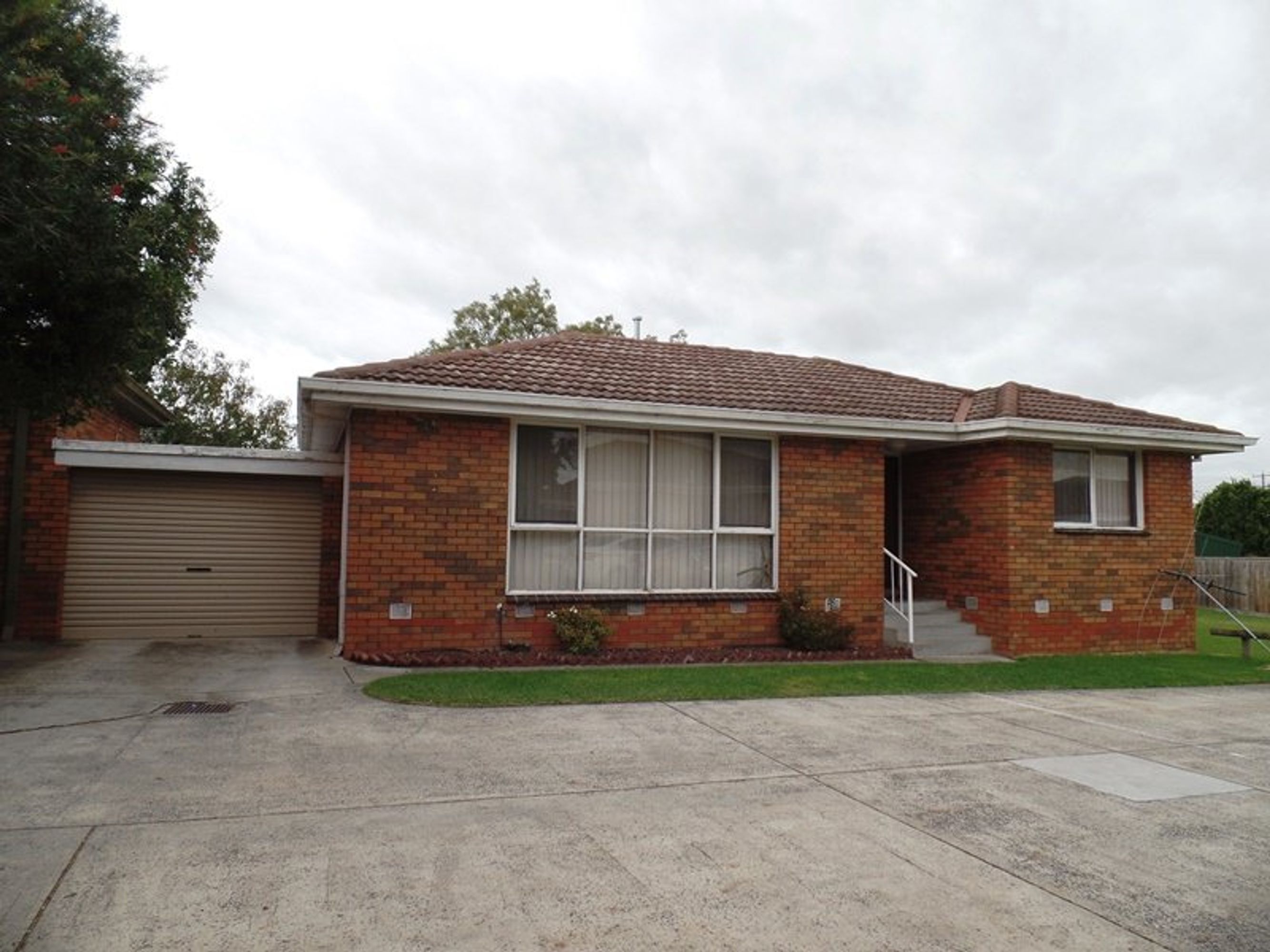 4/12 Bournemouth Avenue