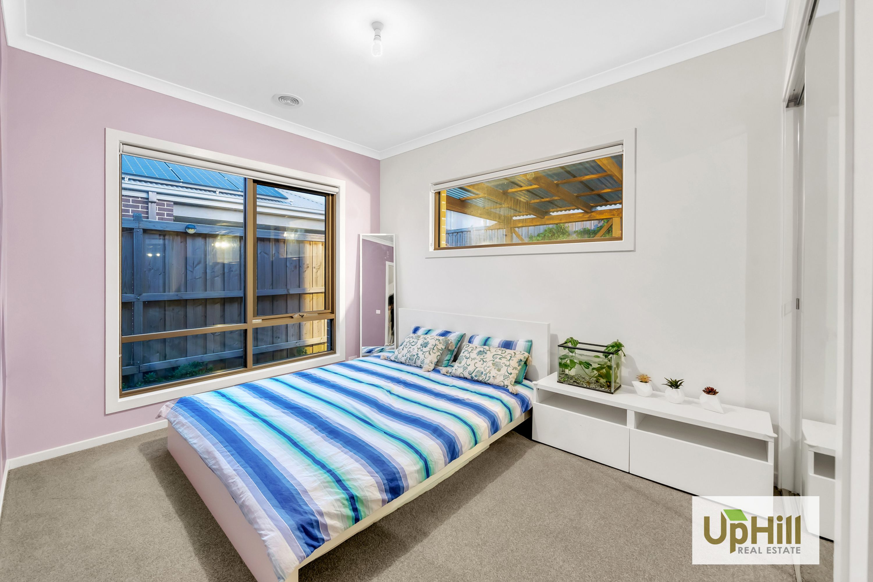36 COMPTON WAY, Clyde North - Thumbnail 2