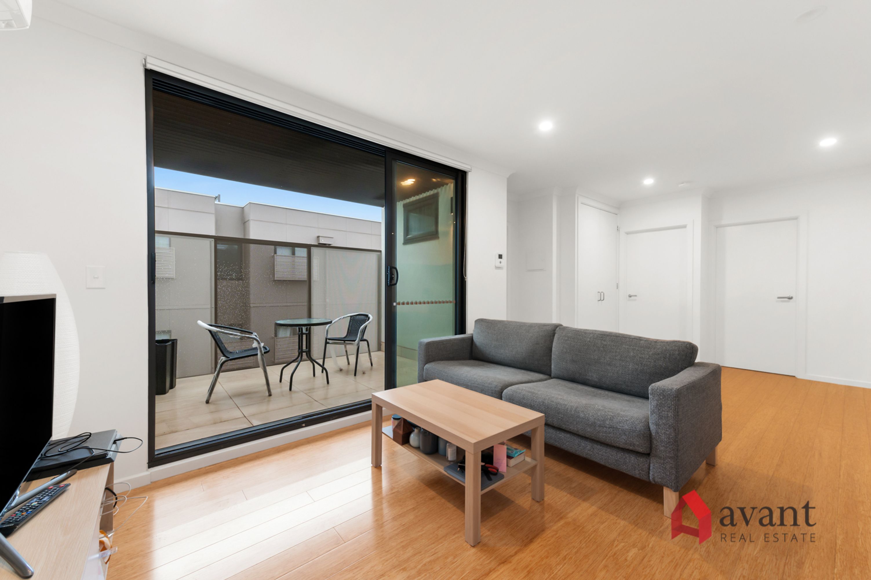 204/379-381 Burwood Highway, Burwood - Thumbnail 5