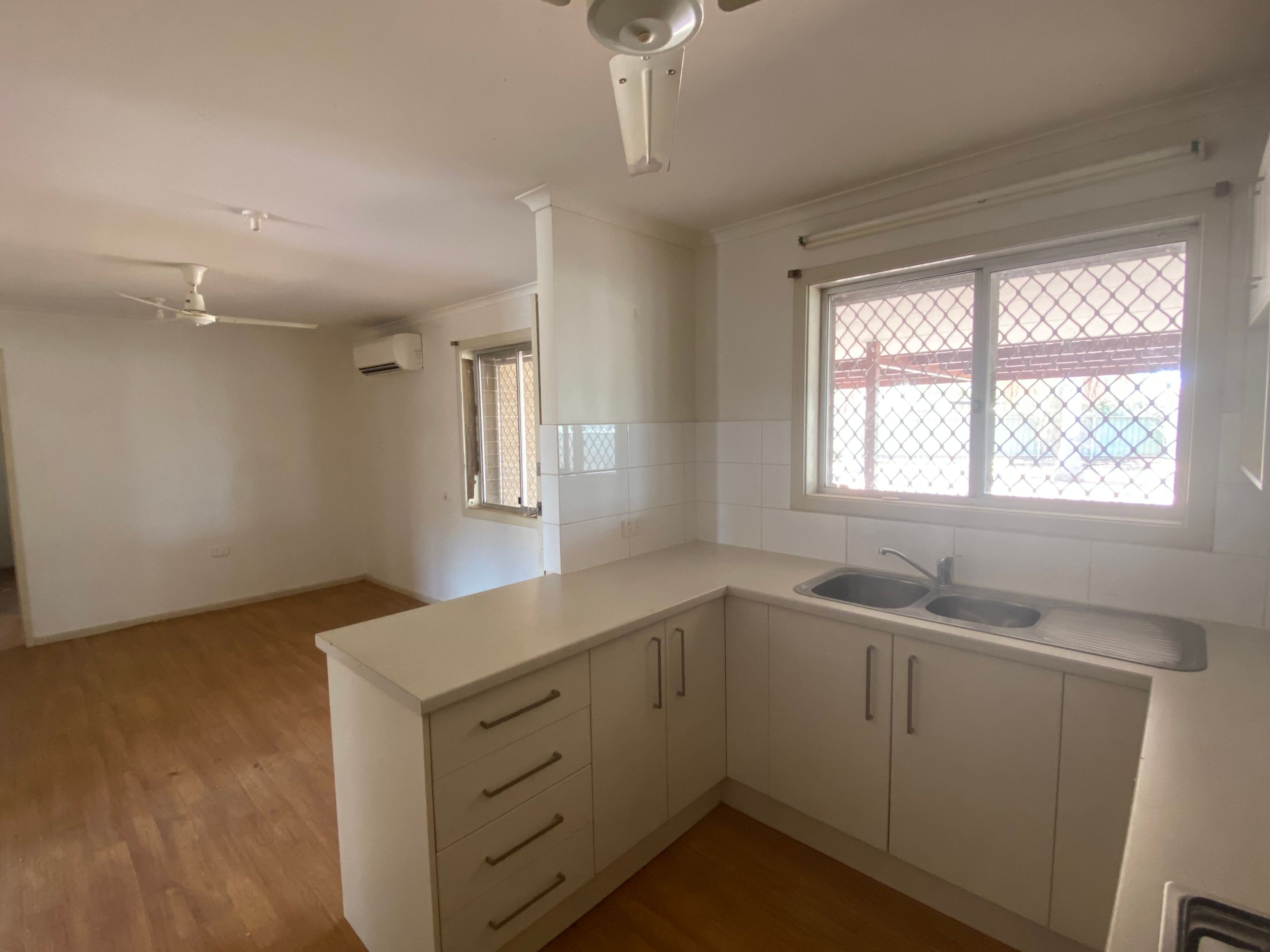 48 Somerset Crescent, South Hedland, South Hedland - Thumbnail 6