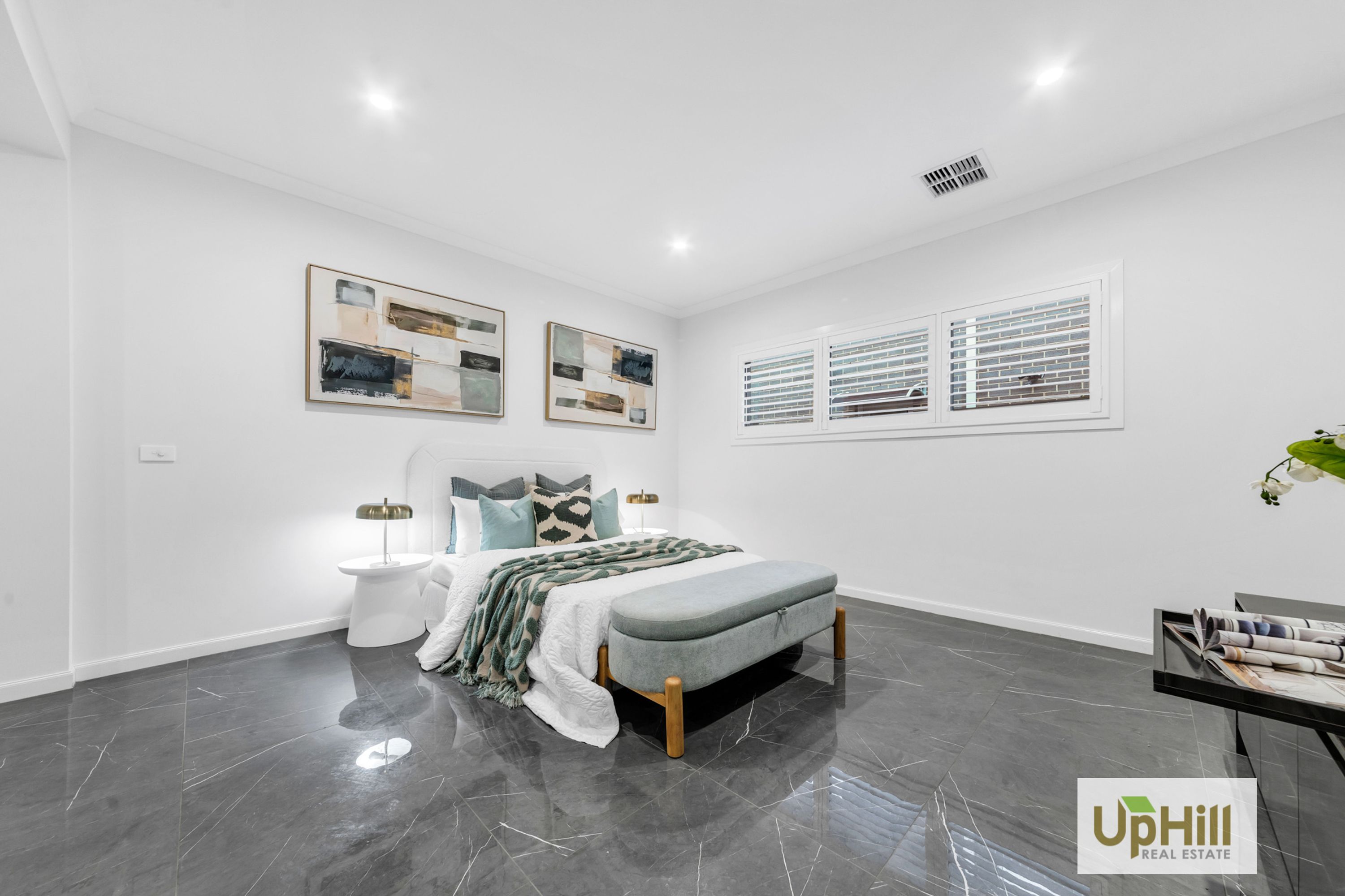 23 Salamanca Drive, Clyde North - Thumbnail 8