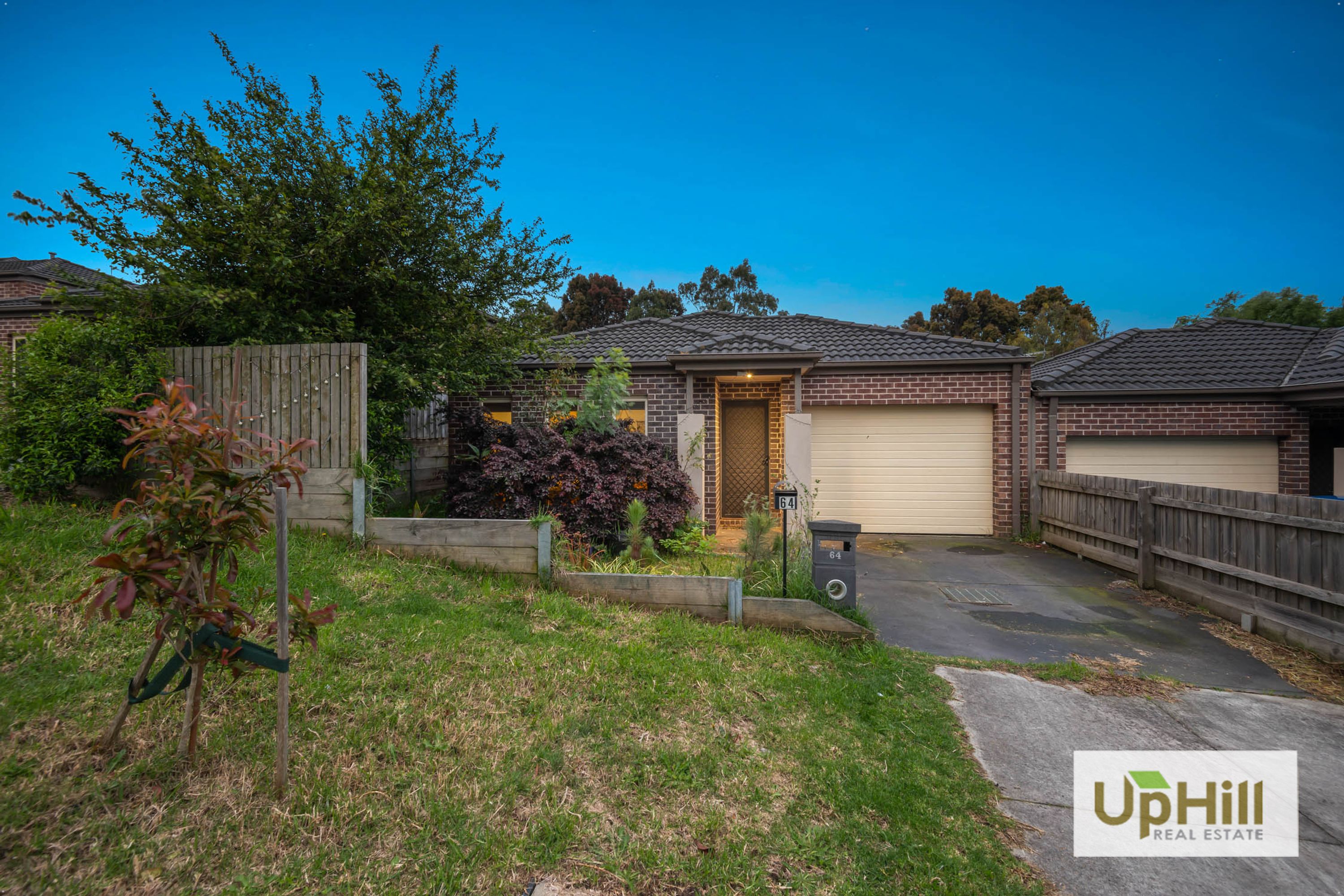 64 Innes Court, Berwick - Thumbnail 2