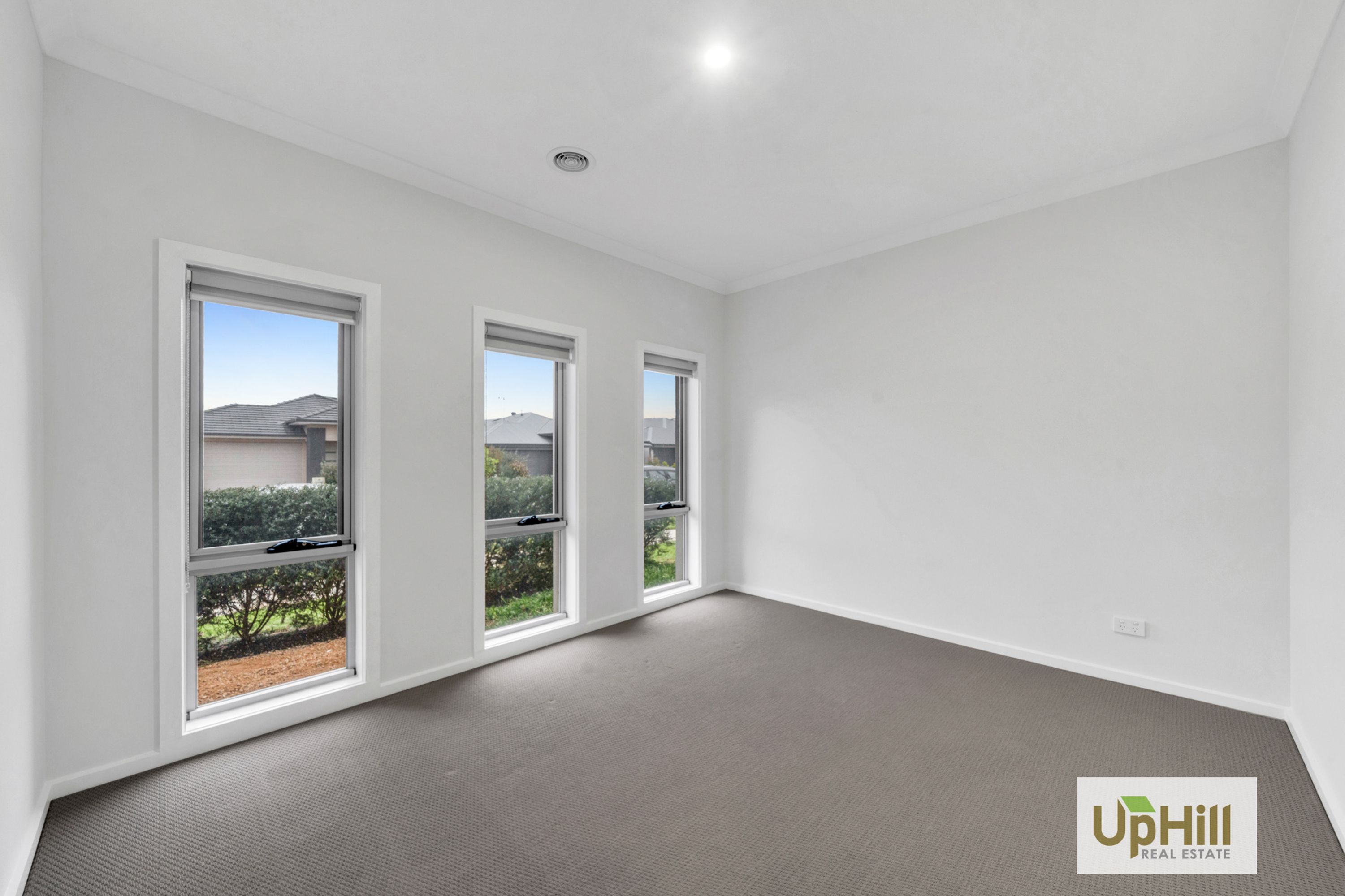 22 Matchett Drive, Clyde - Thumbnail 2