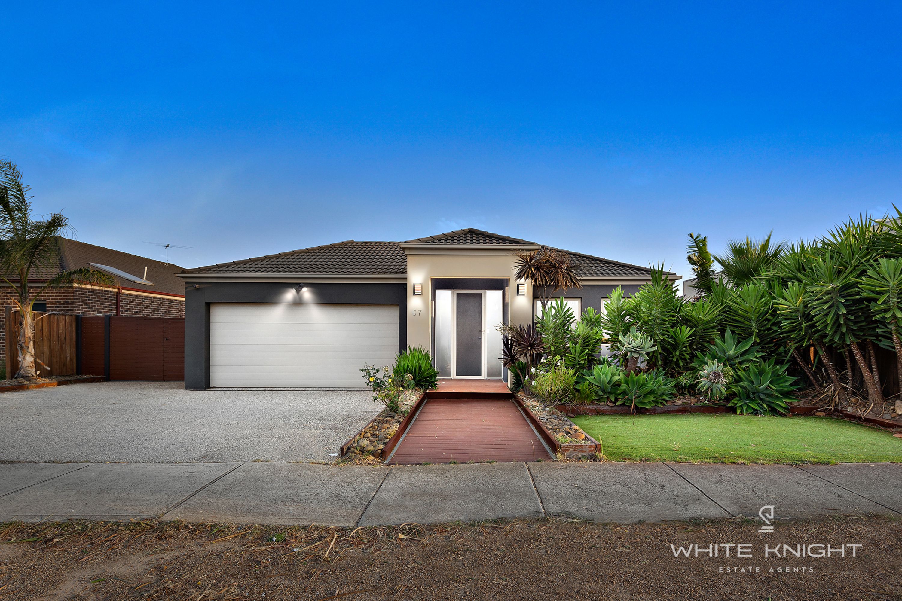67 Inglewood Drive, Burnside Heights VIC 3023, Burnside Heights - Thumbnail 2