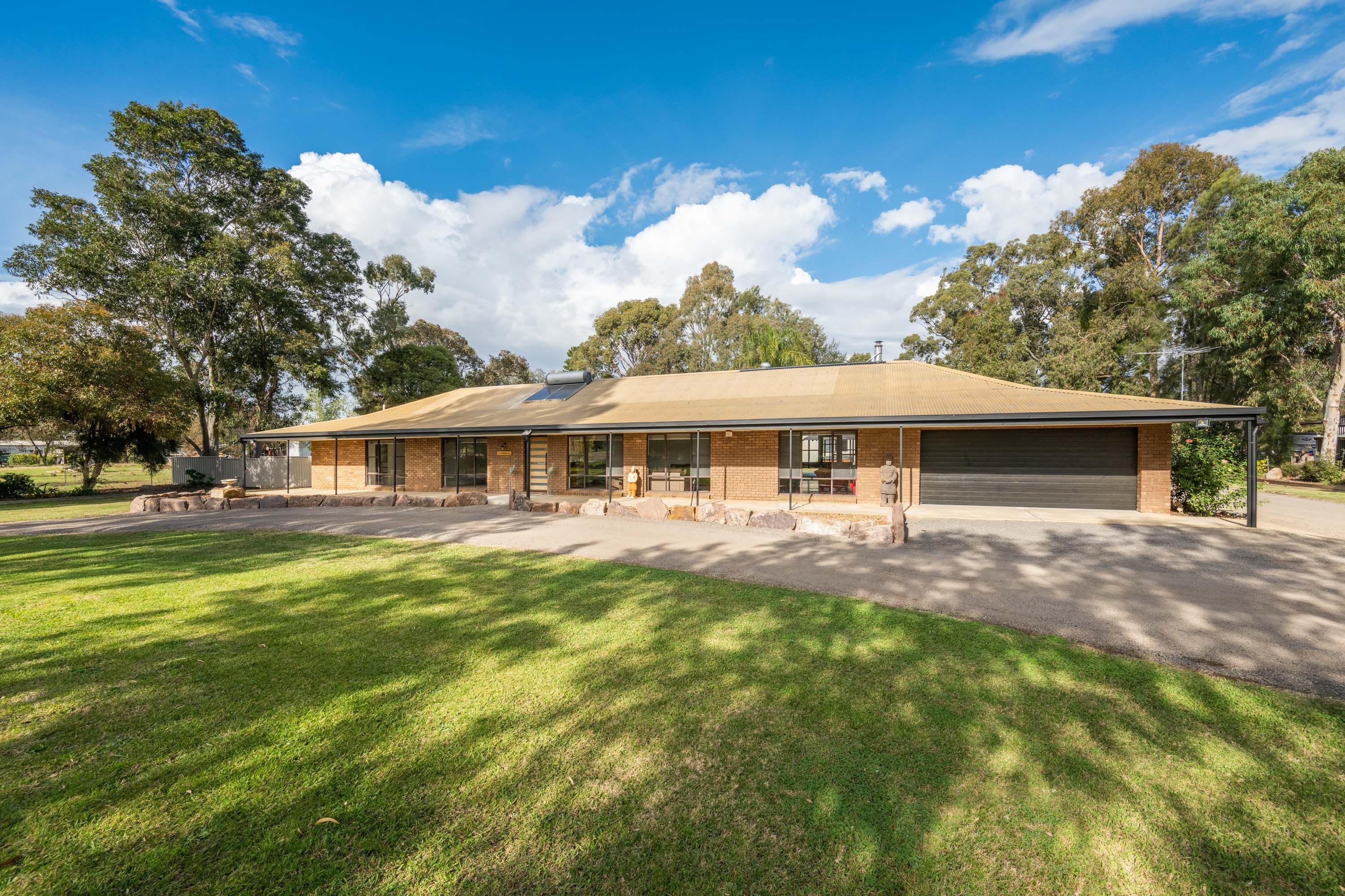 105 Laws Drive, Kialla, Kialla - Image 1
