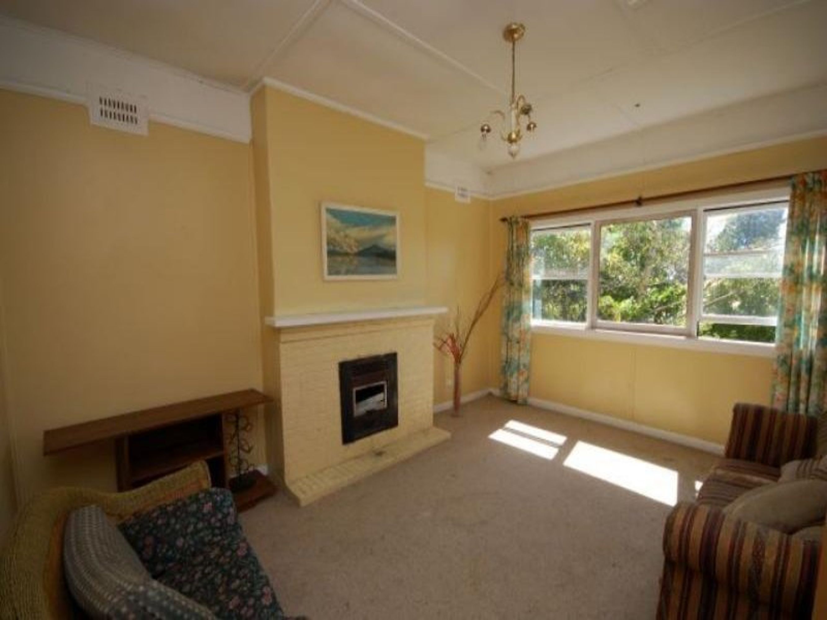 9-11 Harley Avenue, Mount Victoria - Thumbnail 2