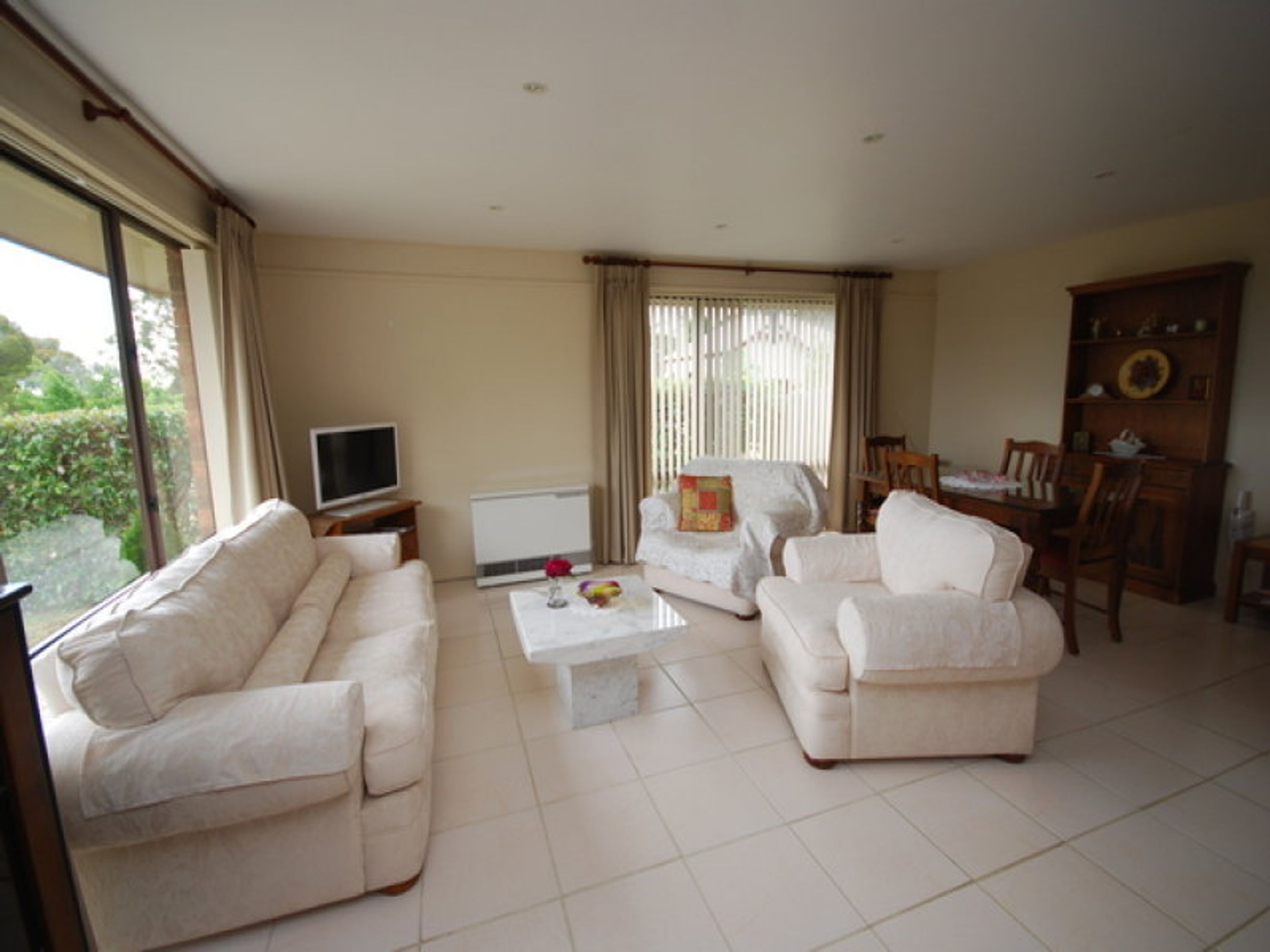 2 Mathews Road, Mount Victoria - Thumbnail 2