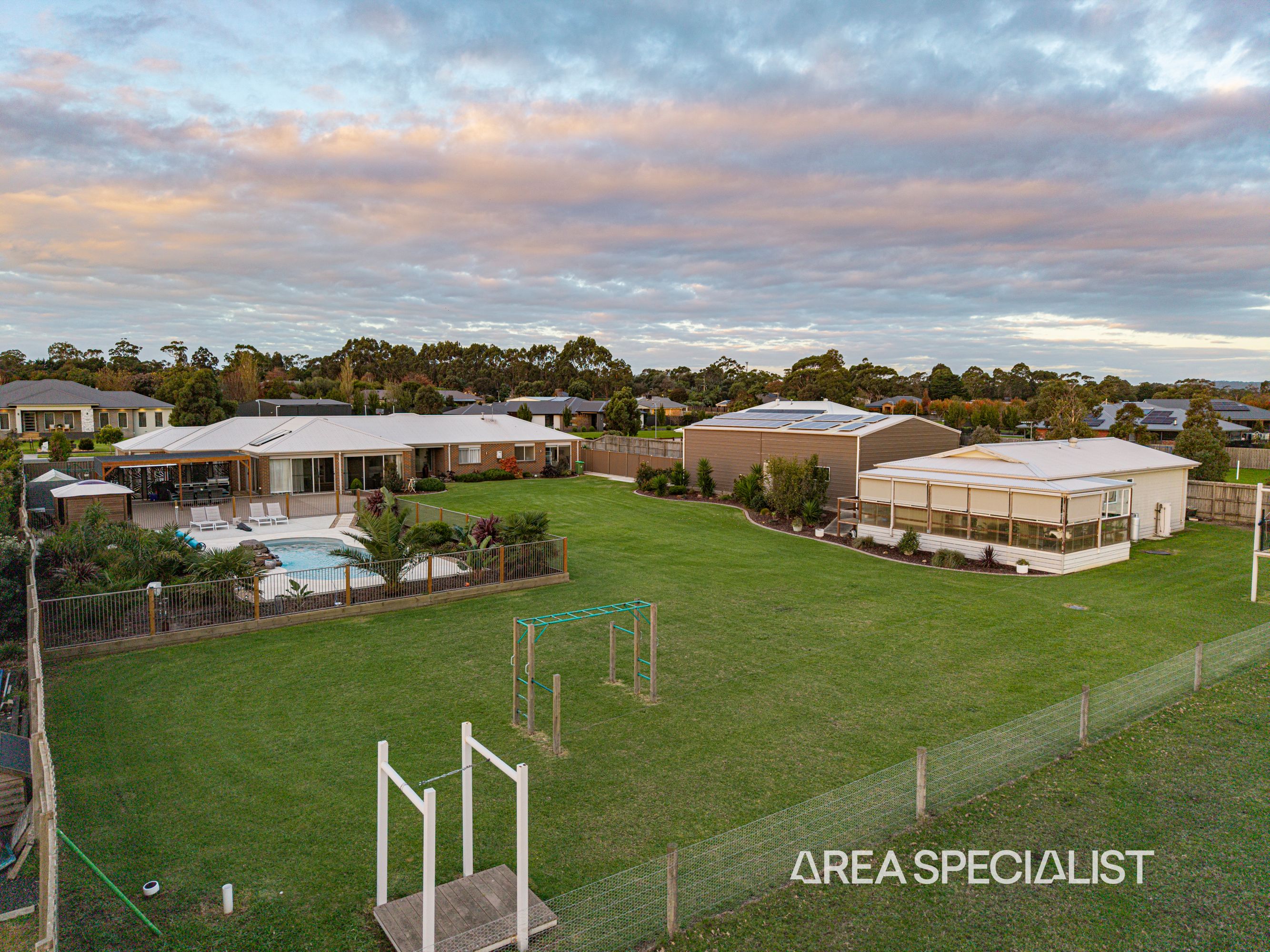 84 Gainsborough Avenue, Lang Lang, Lang Lang - Thumbnail 2