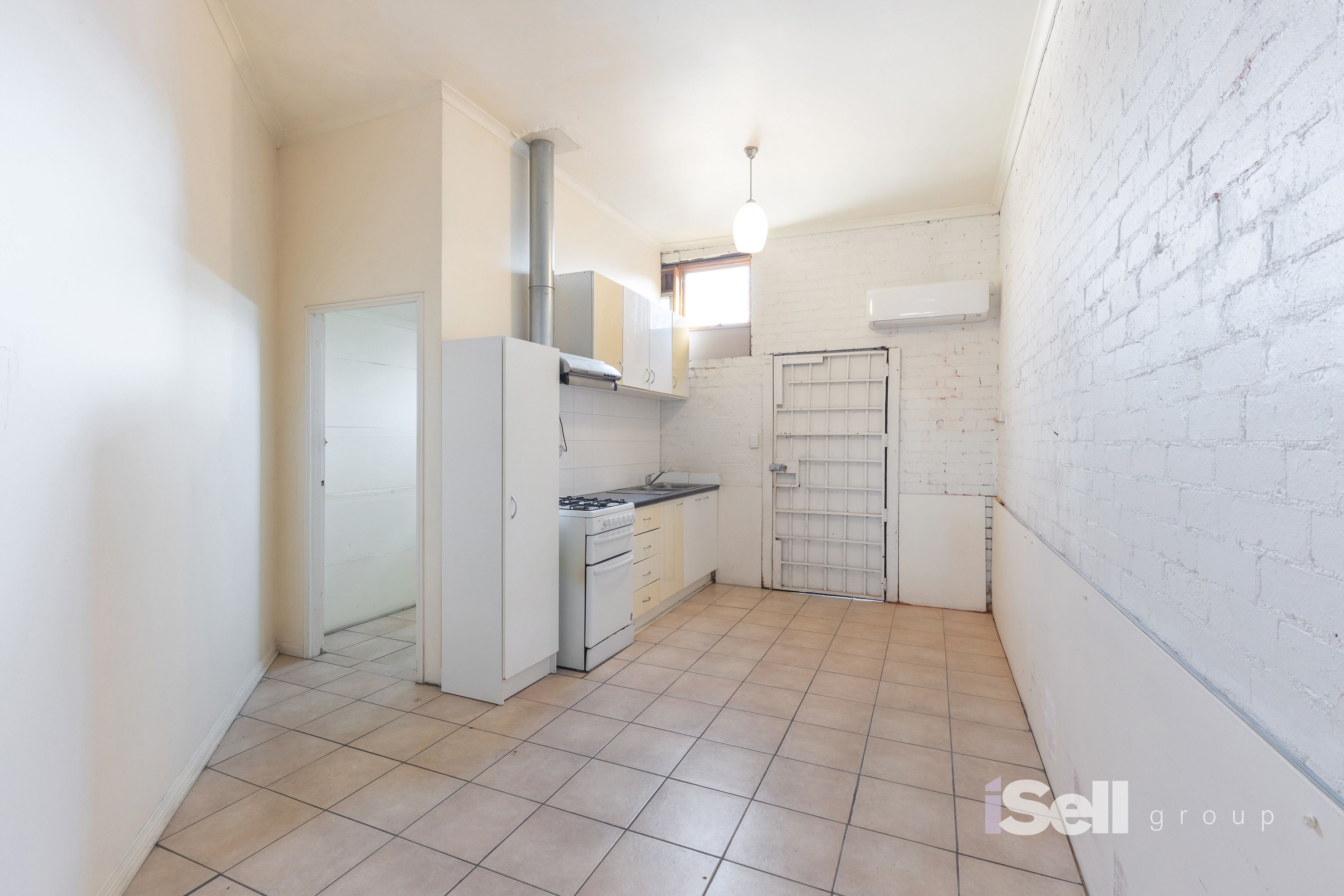 32 Garnsworthy Street