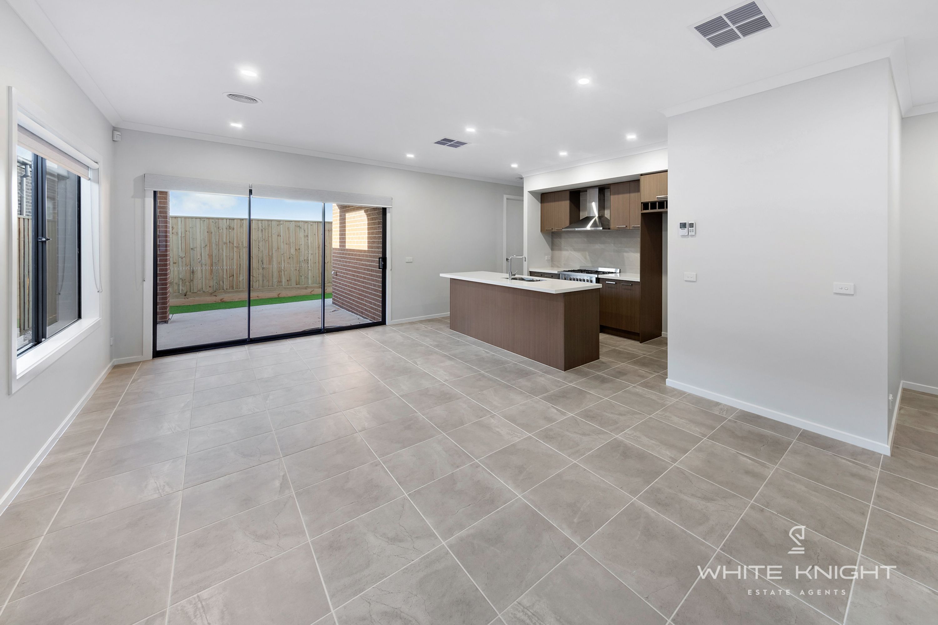 5 Kyah Street, Fraser Rise VIC 3336, Fraser Rise - Thumbnail 4