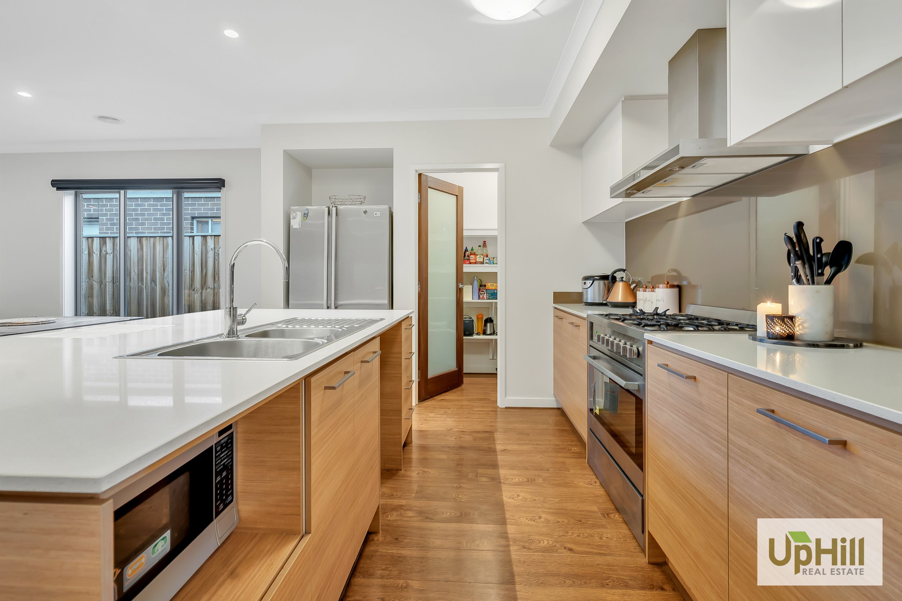 30 COMPTON WAY, Clyde North - Thumbnail 6